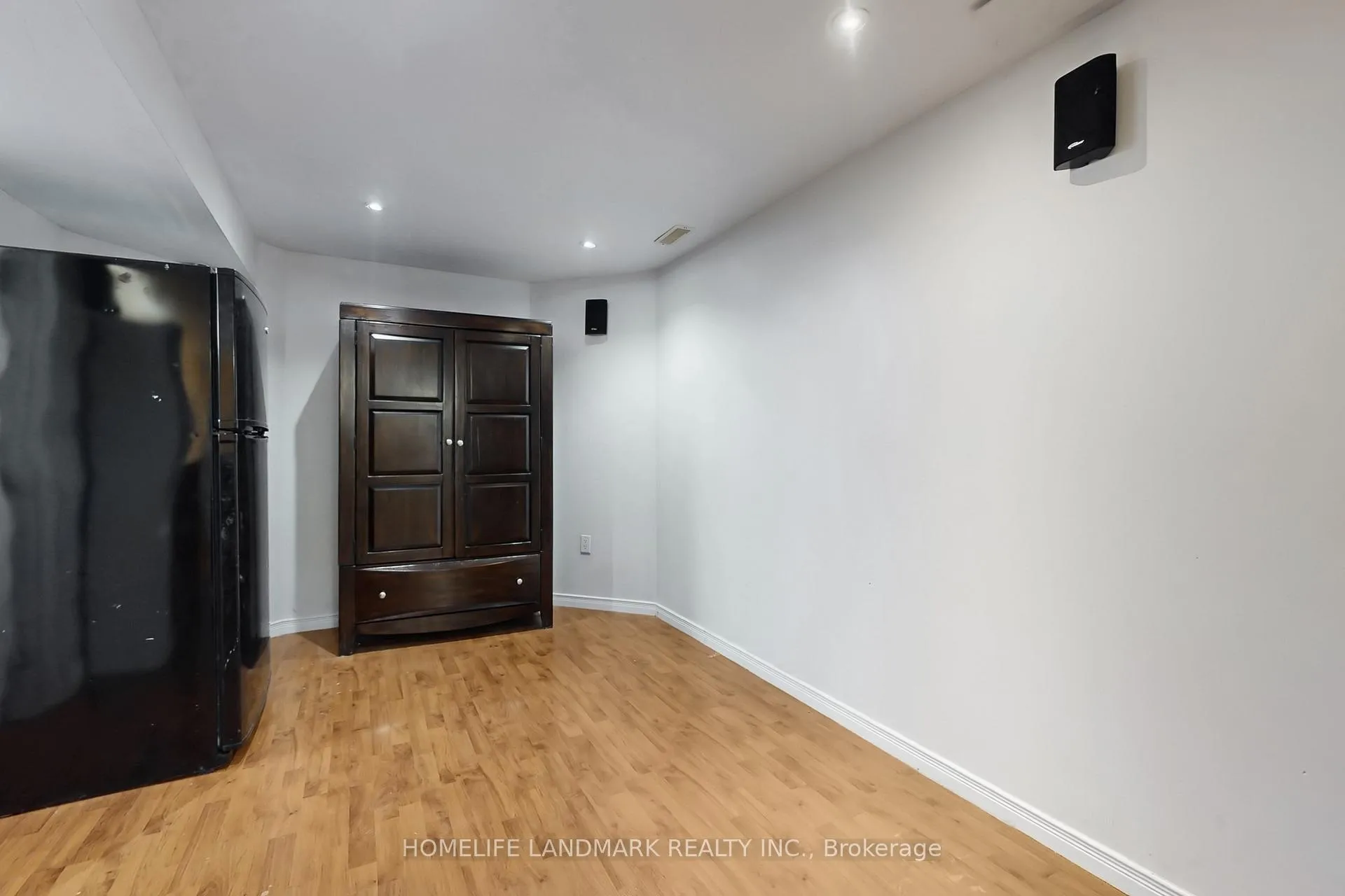 Photo 40 of 52 Lakespring Drive, Markham, Cachet — HOMEH