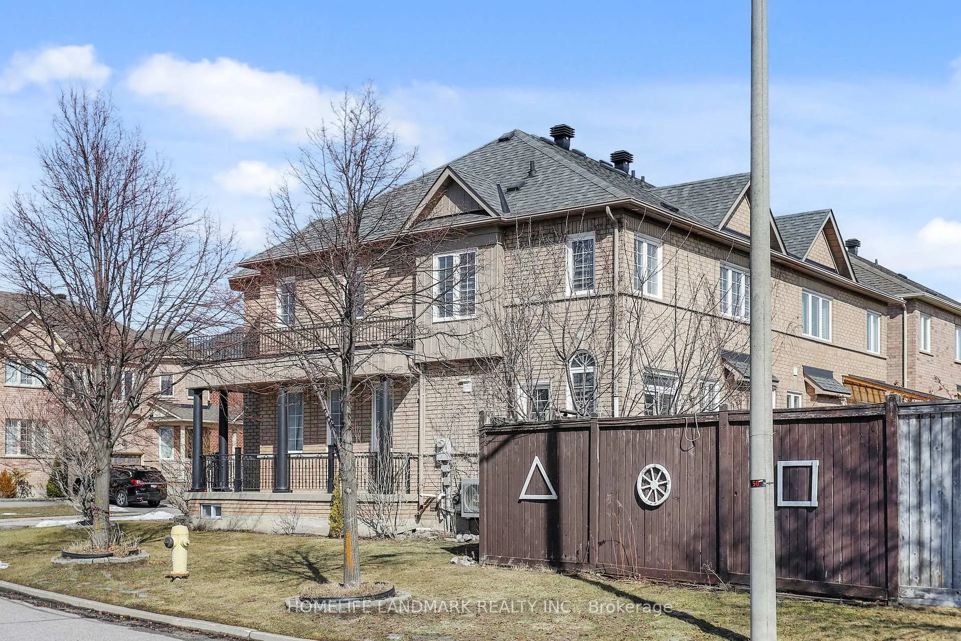 Photo 48 of 52 Lakespring Drive, Markham, Cachet — HOMEH