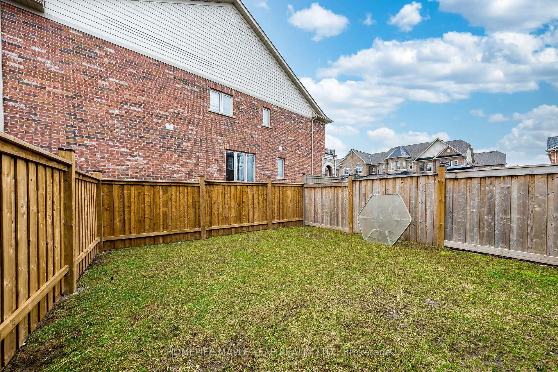 Photo 40 of 67 Benhurst Crescent, Brampton, Northwest Brampton — HOMEH