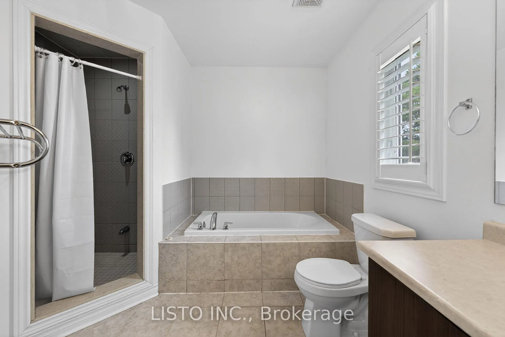 Photo 31 of 15 Primeau Crescent, Kawartha Lakes, Lindsay — HOMEH