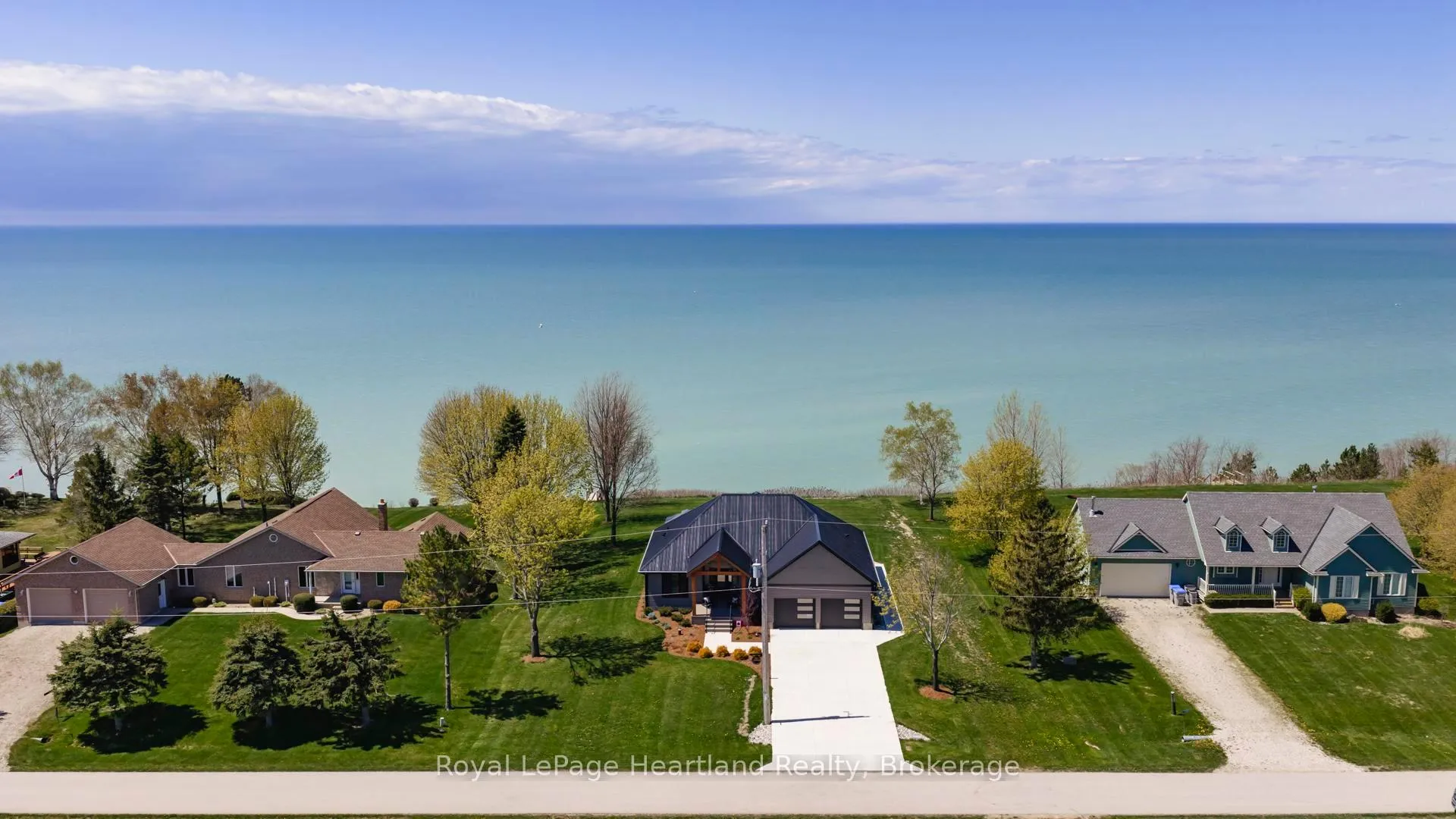 Photo 3 of 77961 Dryden Lane, Central Huron, Goderich — HOMEH