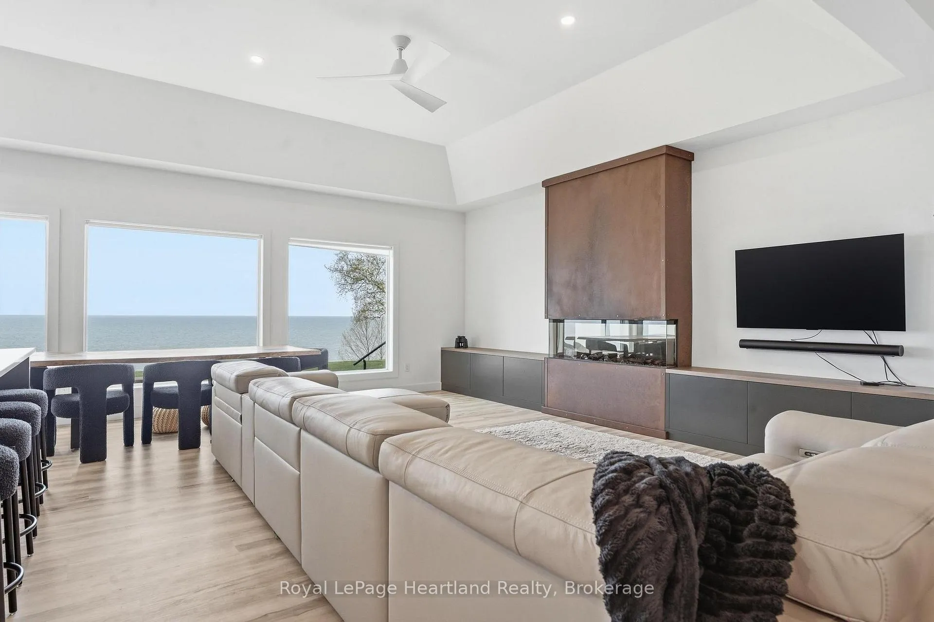 Photo 6 of 77961 Dryden Lane, Central Huron, Goderich — HOMEH