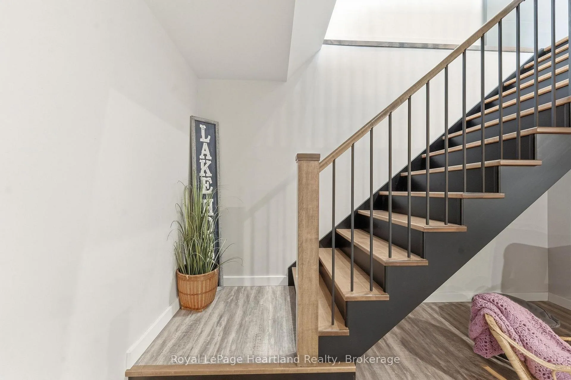 Photo 33 of 77961 Dryden Lane, Central Huron, Goderich — HOMEH