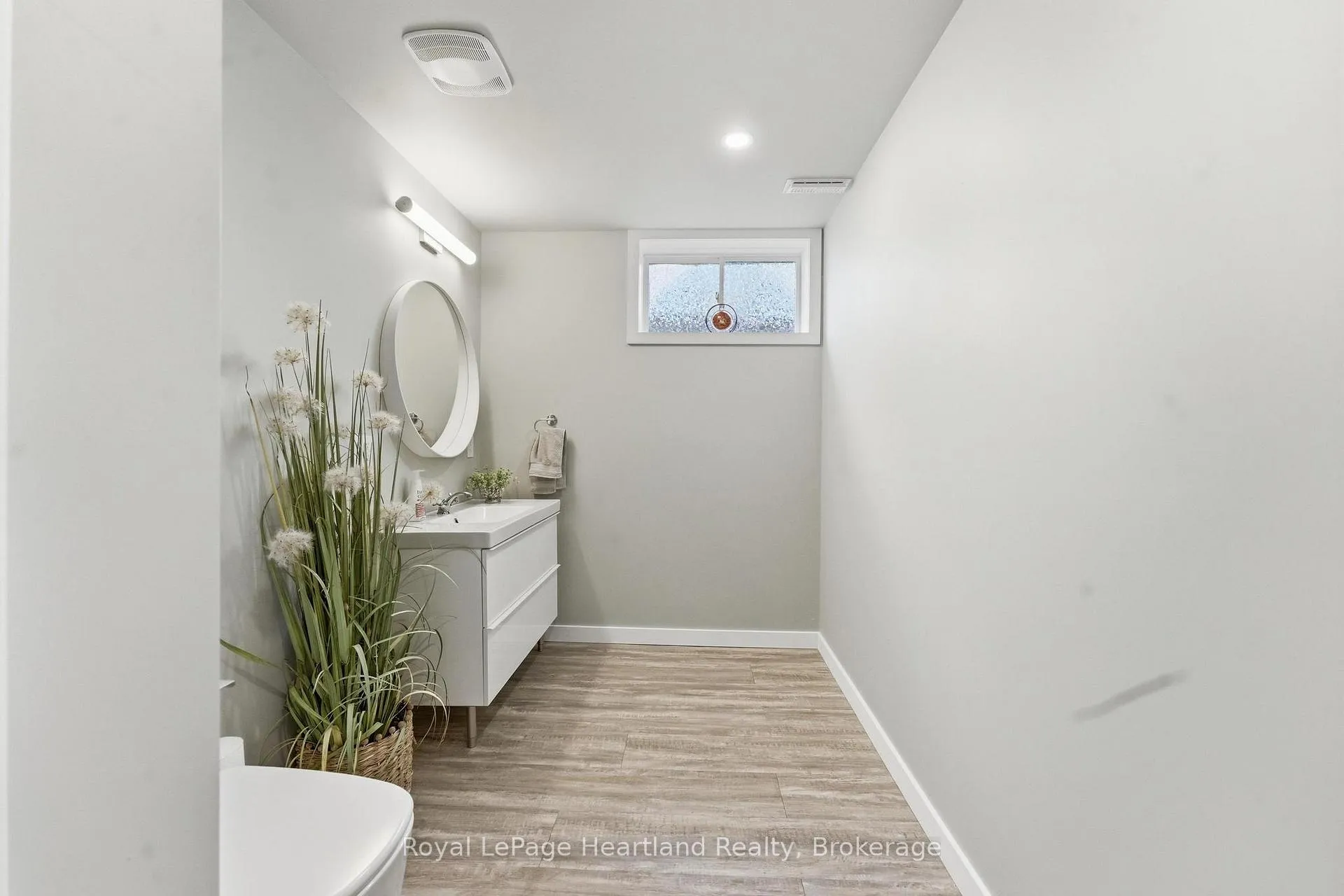Photo 38 of 77961 Dryden Lane, Central Huron, Goderich — HOMEH