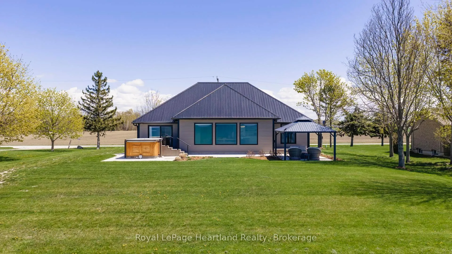 Photo 44 of 77961 Dryden Lane, Central Huron, Goderich — HOMEH
