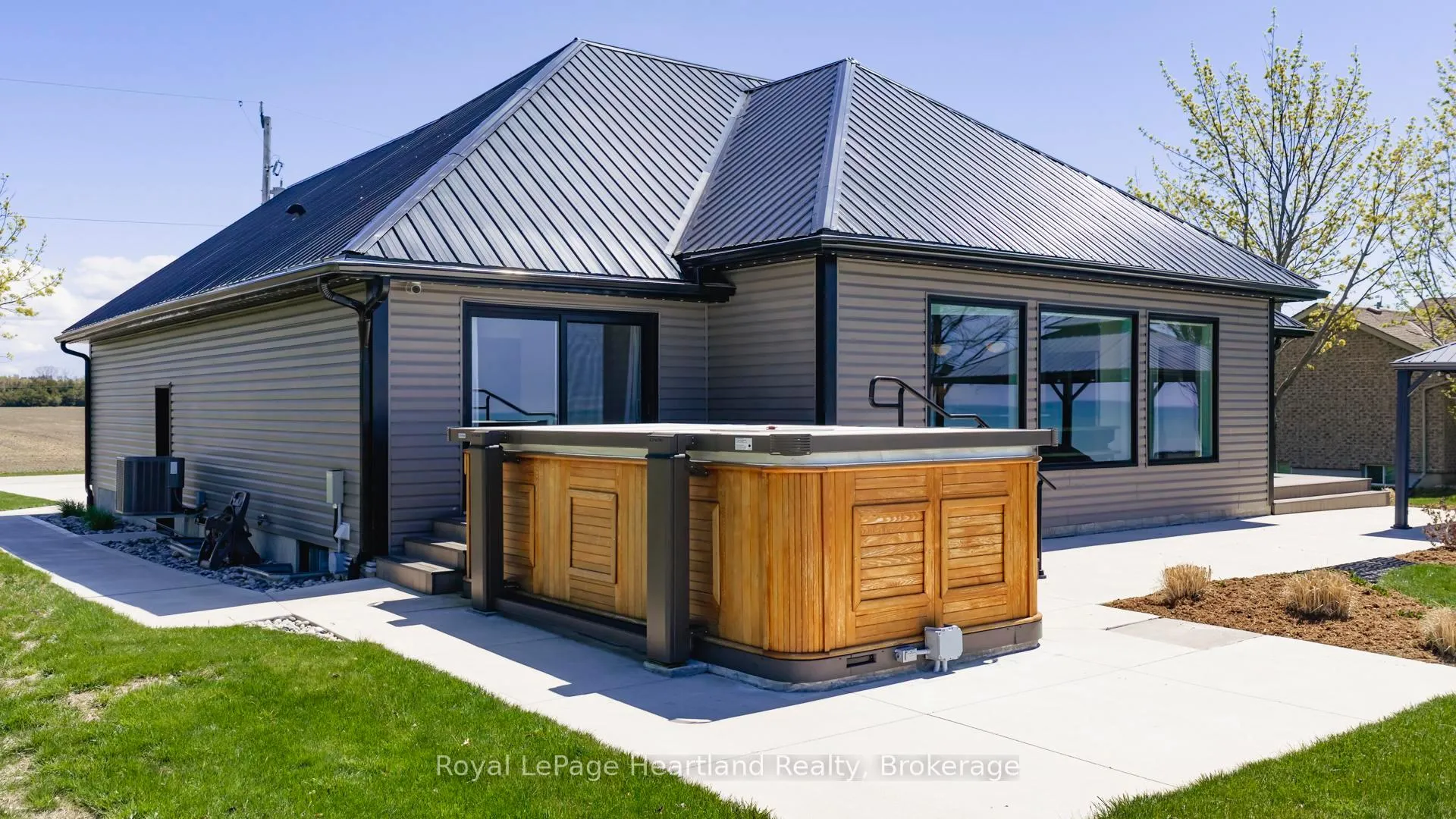 Photo 46 of 77961 Dryden Lane, Central Huron, Goderich — HOMEH