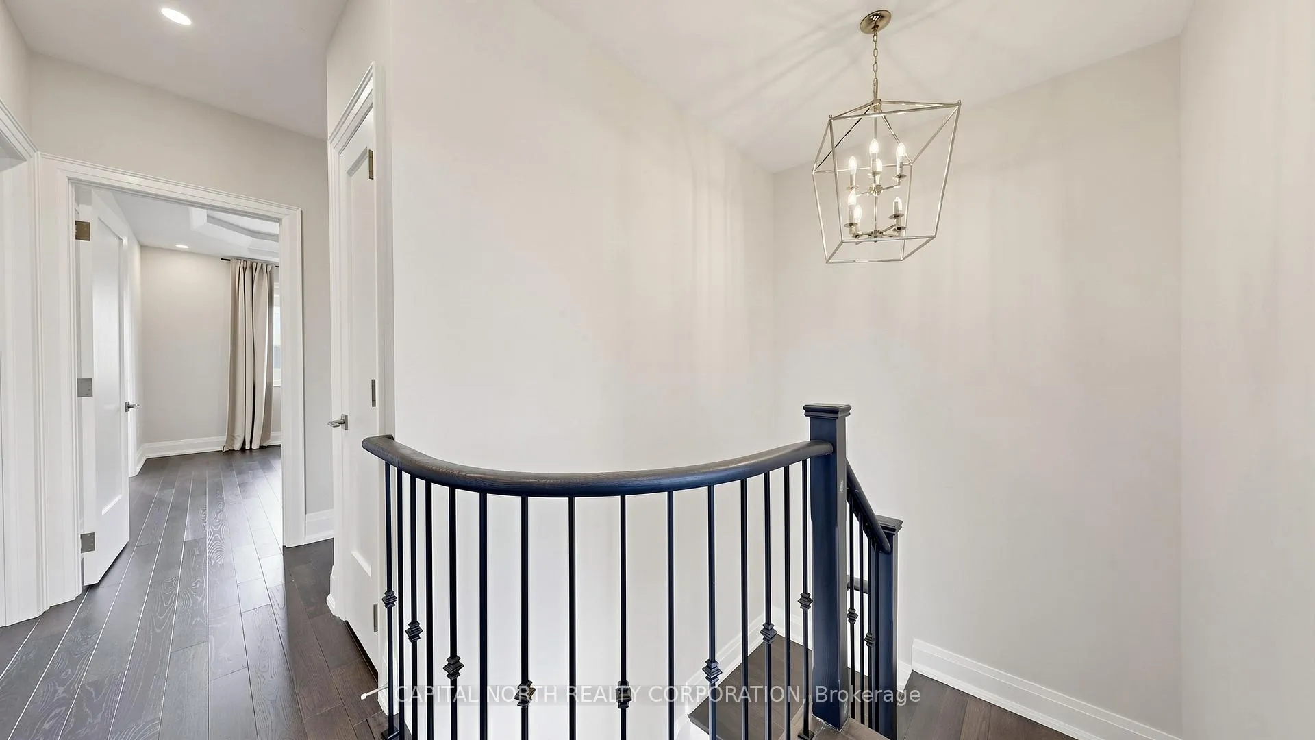 Photo 18 of 170 Moody Drive, Vaughan, Kleinburg — HOMEH
