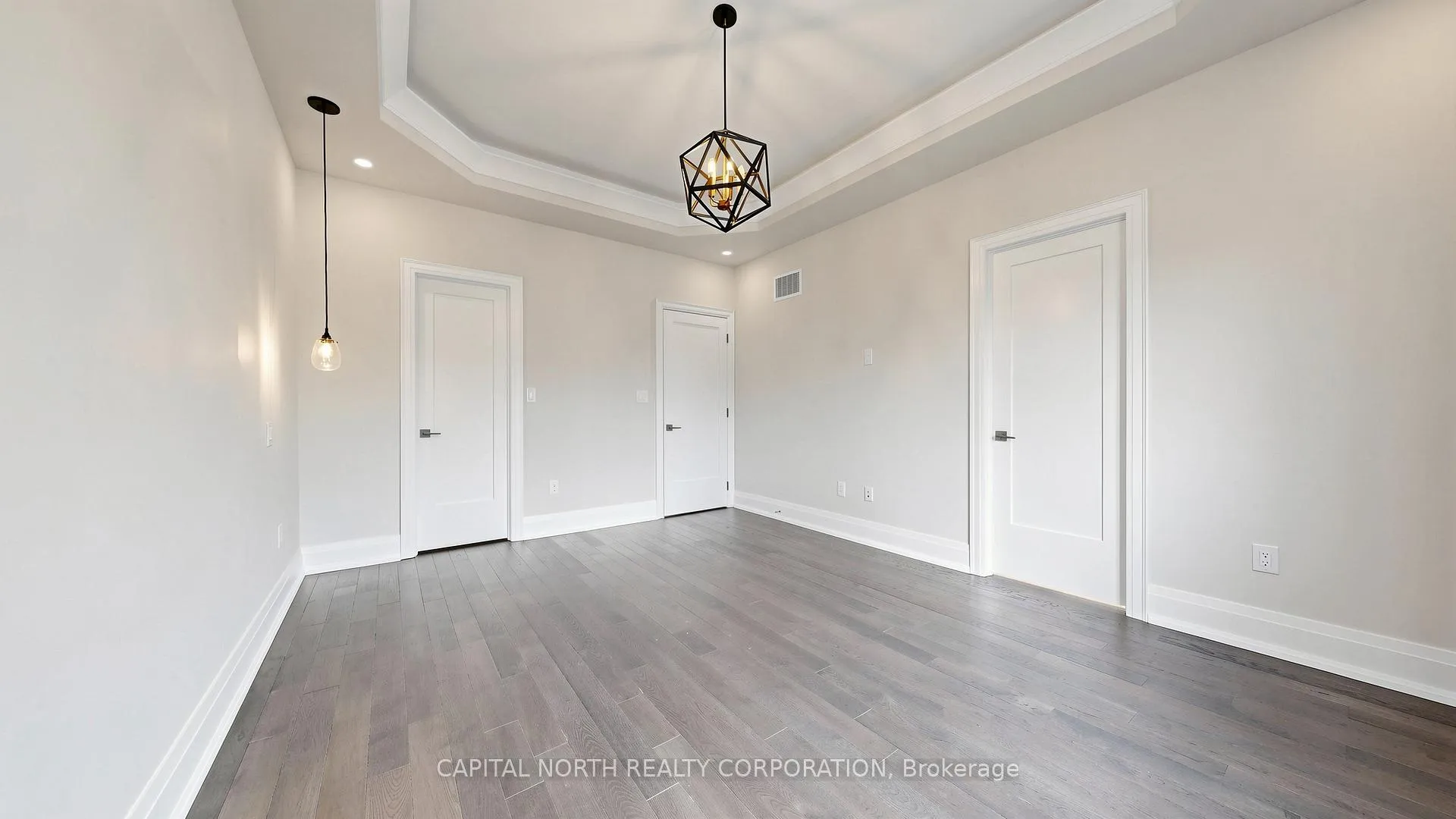 Photo 20 of 170 Moody Drive, Vaughan, Kleinburg — HOMEH