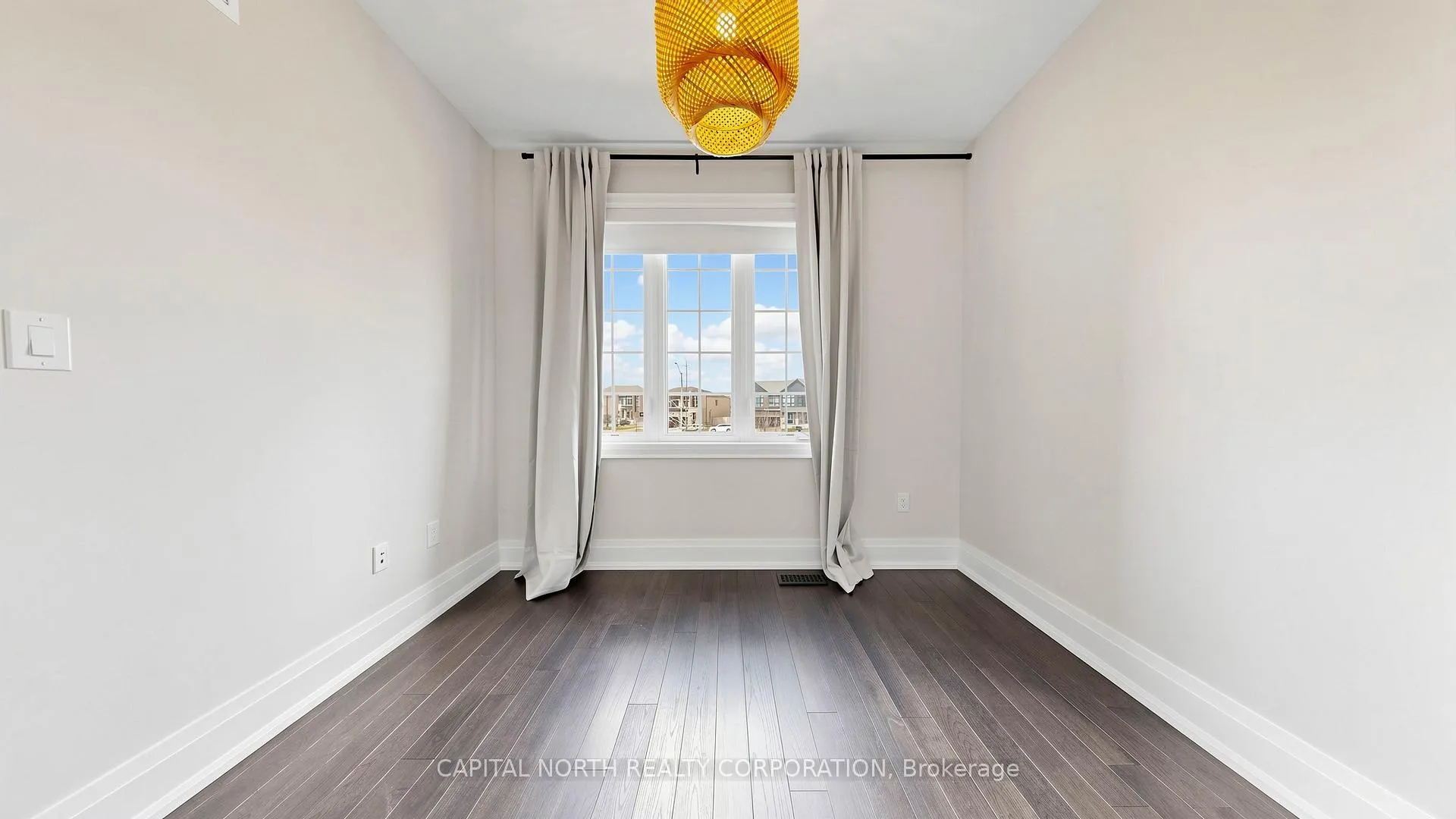 Photo 26 of 170 Moody Drive, Vaughan, Kleinburg — HOMEH