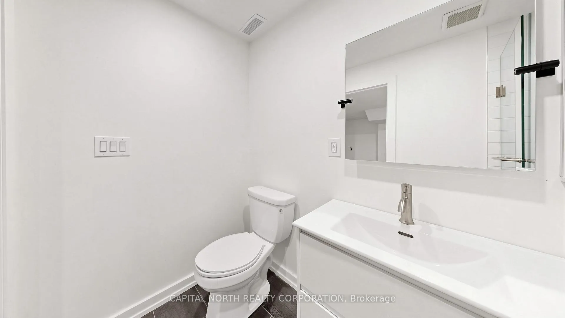 Photo 40 of 170 Moody Drive, Vaughan, Kleinburg — HOMEH