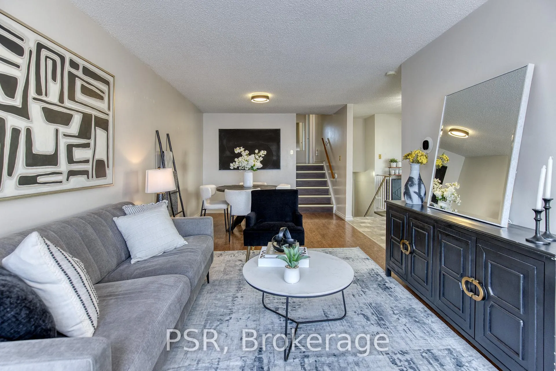 Photo 1 of 231 Heritage Drive, Kitchener — HOMEH