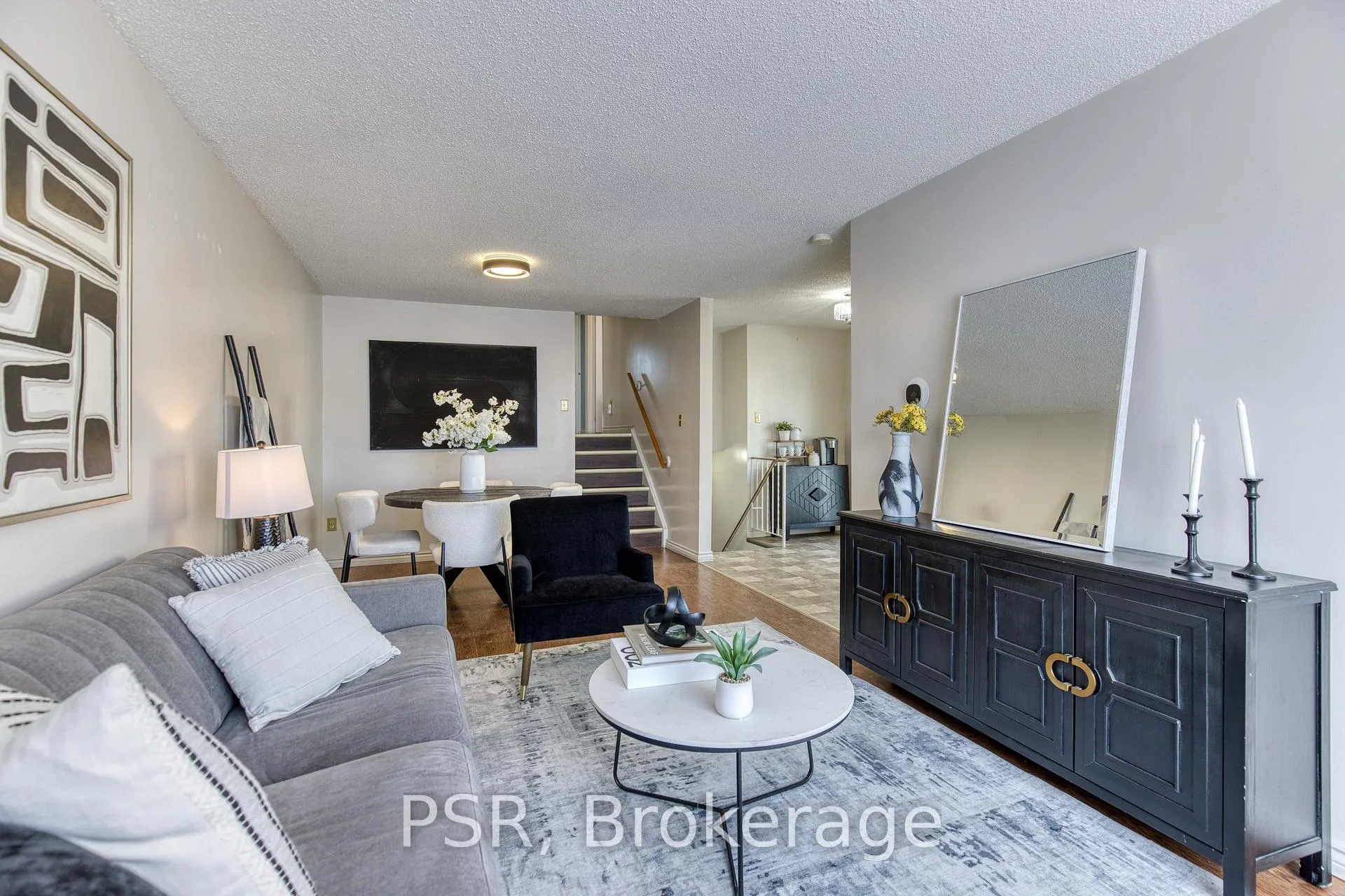 Photo 2 of 231 Heritage Drive, Kitchener — HOMEH