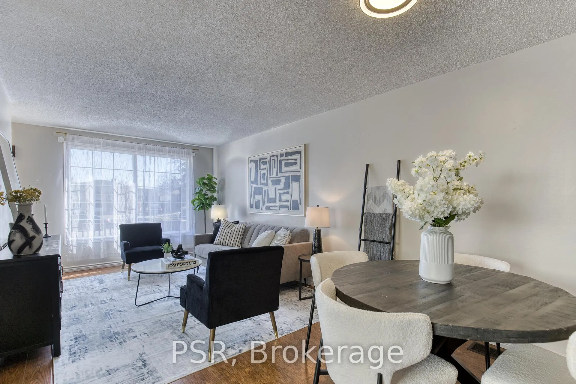 Photo 6 of 231 Heritage Drive, Kitchener — HOMEH