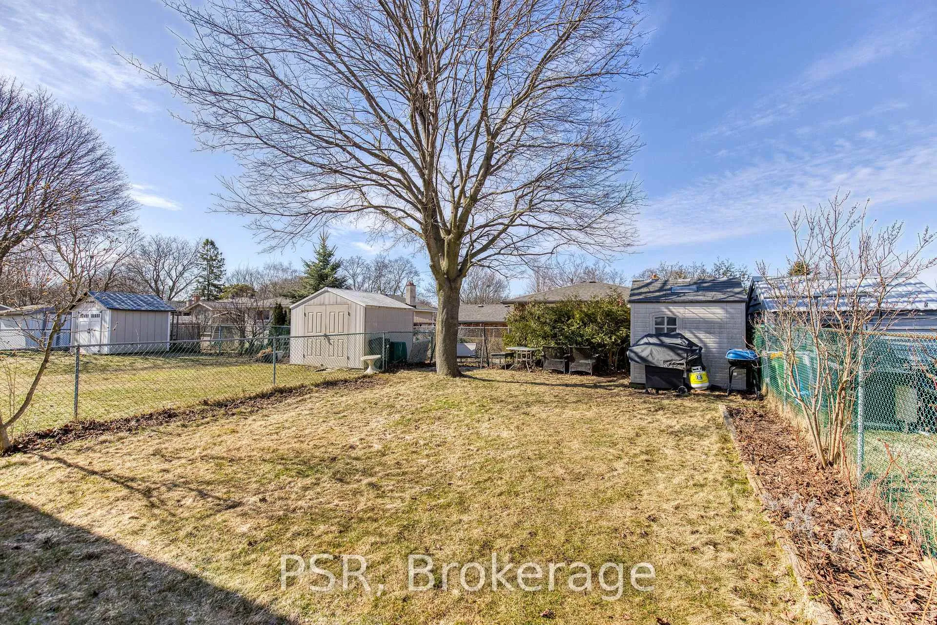 Photo 27 of 231 Heritage Drive, Kitchener — HOMEH