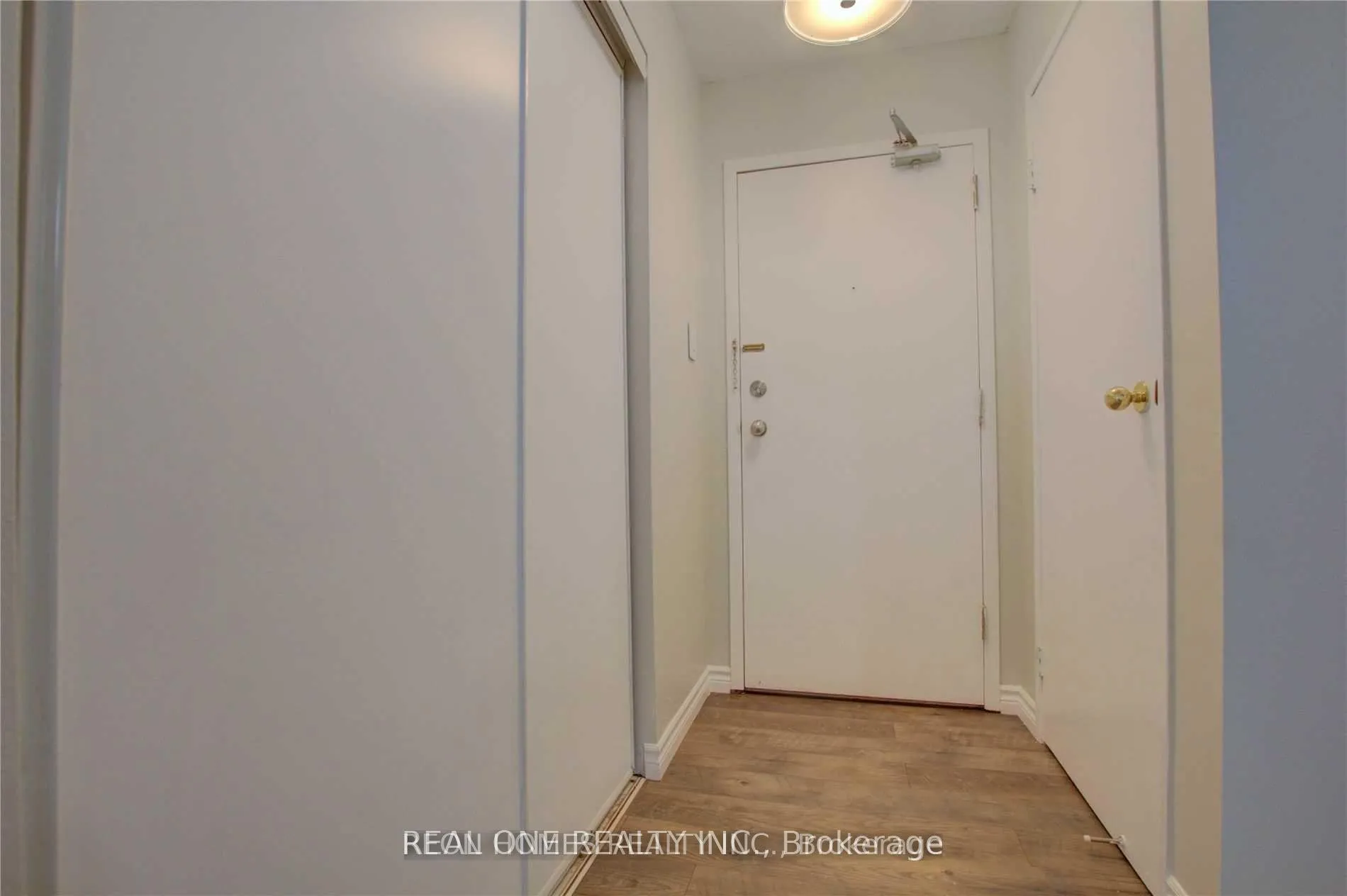 Photo 6 of Unit 1113, 1450 Glen Abbey Gate, Oakville, Glen Abbey — HOMEH