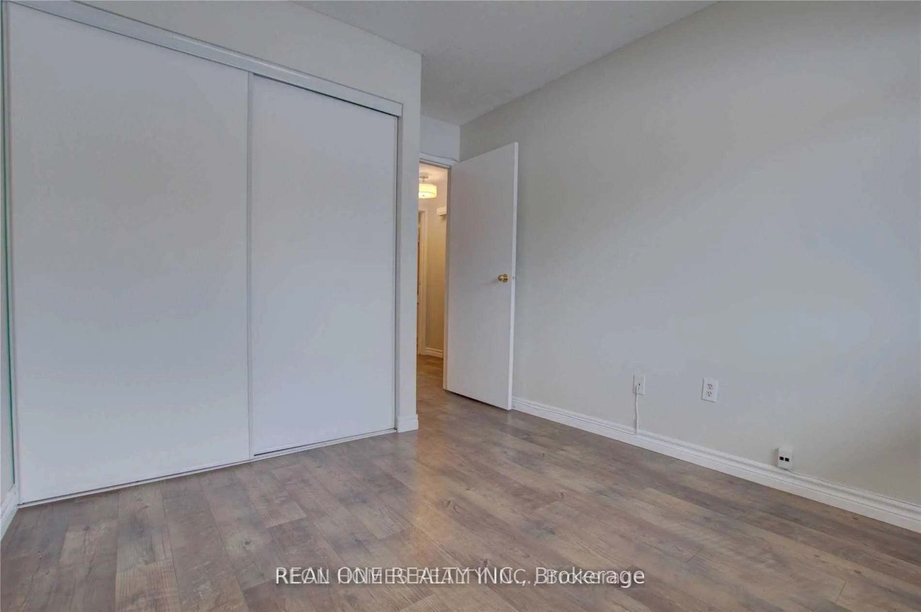 Photo 15 of Unit 1113, 1450 Glen Abbey Gate, Oakville, Glen Abbey — HOMEH
