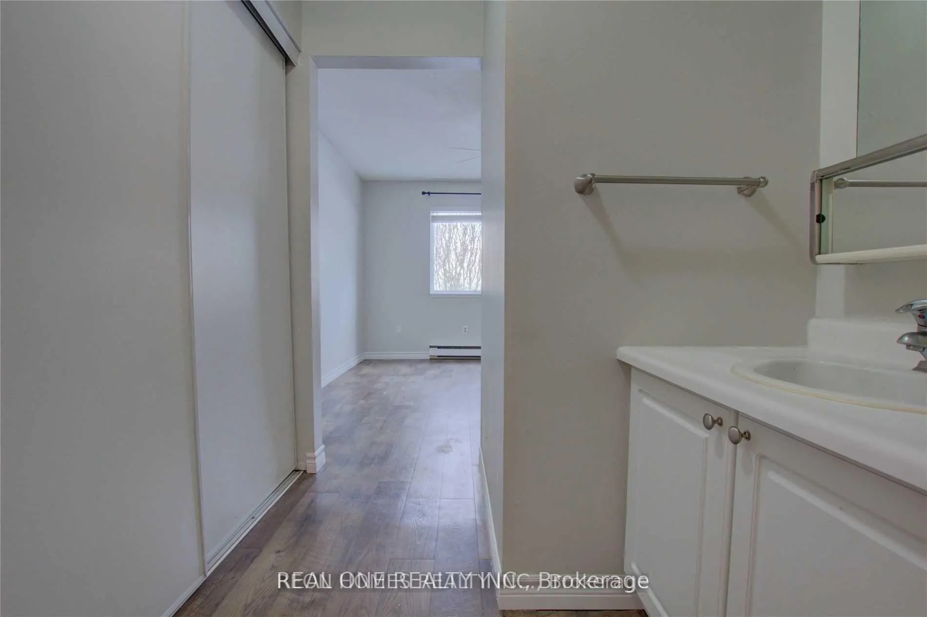 Photo 19 of Unit 1113, 1450 Glen Abbey Gate, Oakville, Glen Abbey — HOMEH