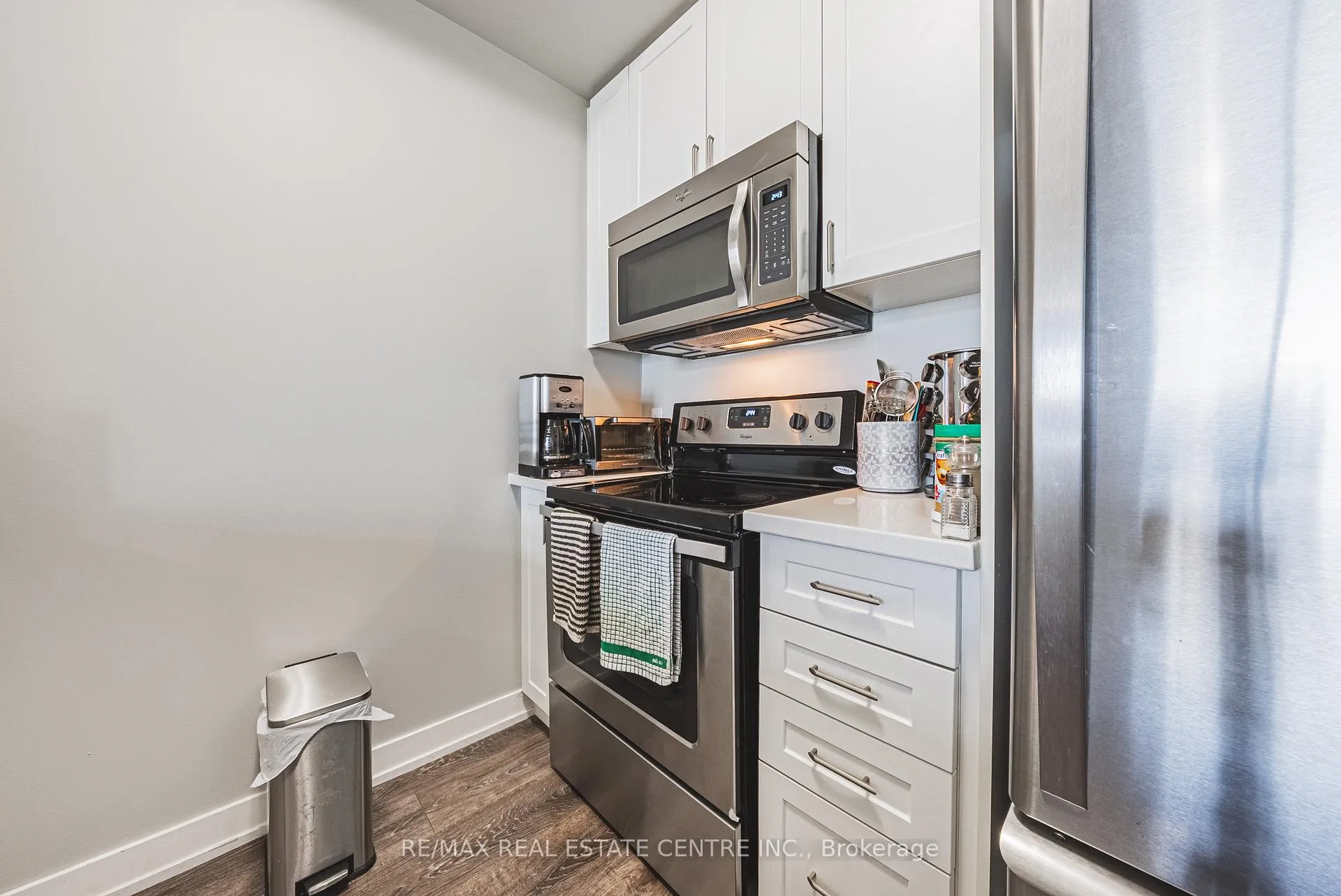 Photo 8 of Unit 333, 35 Southshore Crescent, Hamilton, Lakeshore — HOMEH