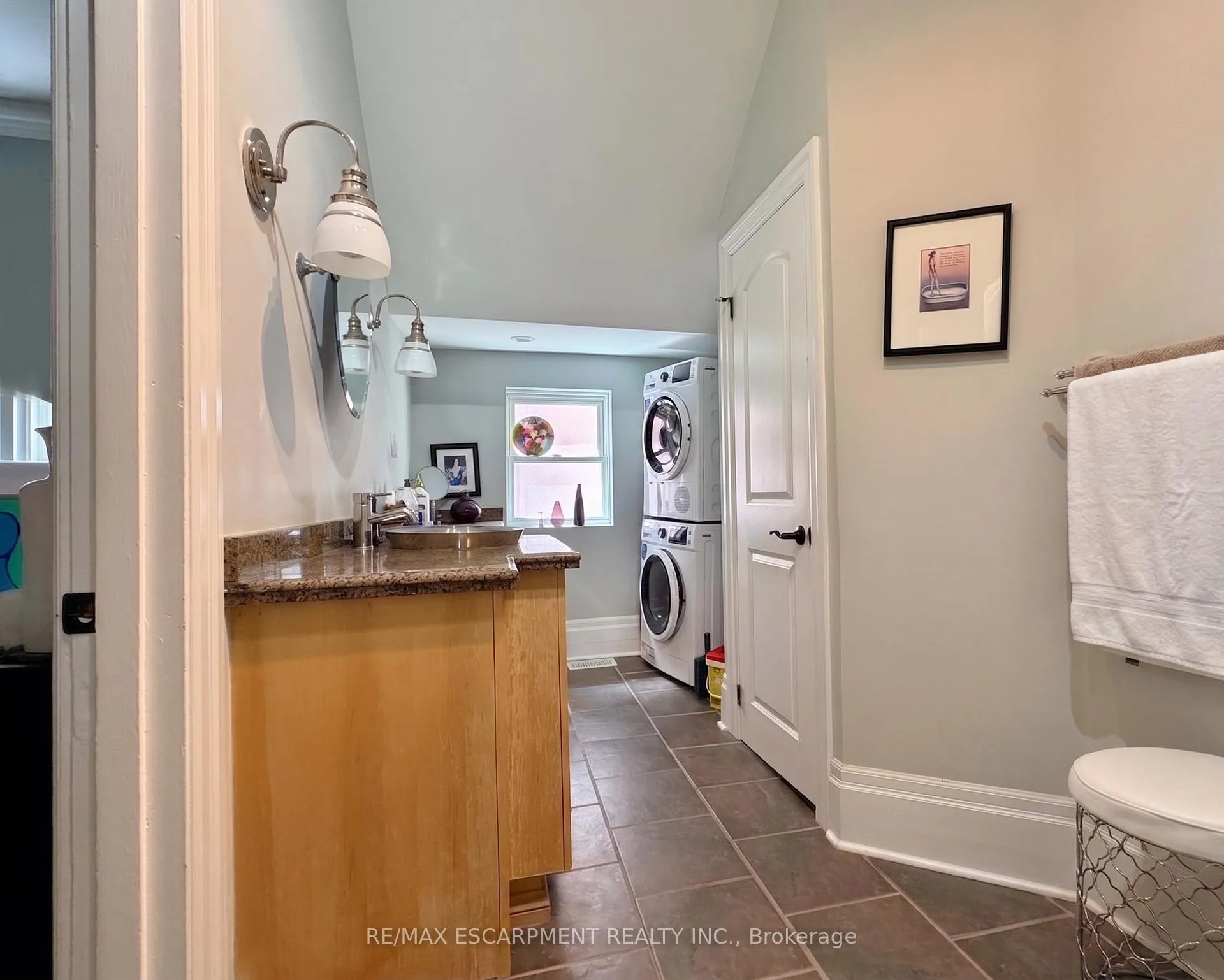 Photo 10 of Unit 1, 281 Park Street S, Hamilton, Durand — HOMEH