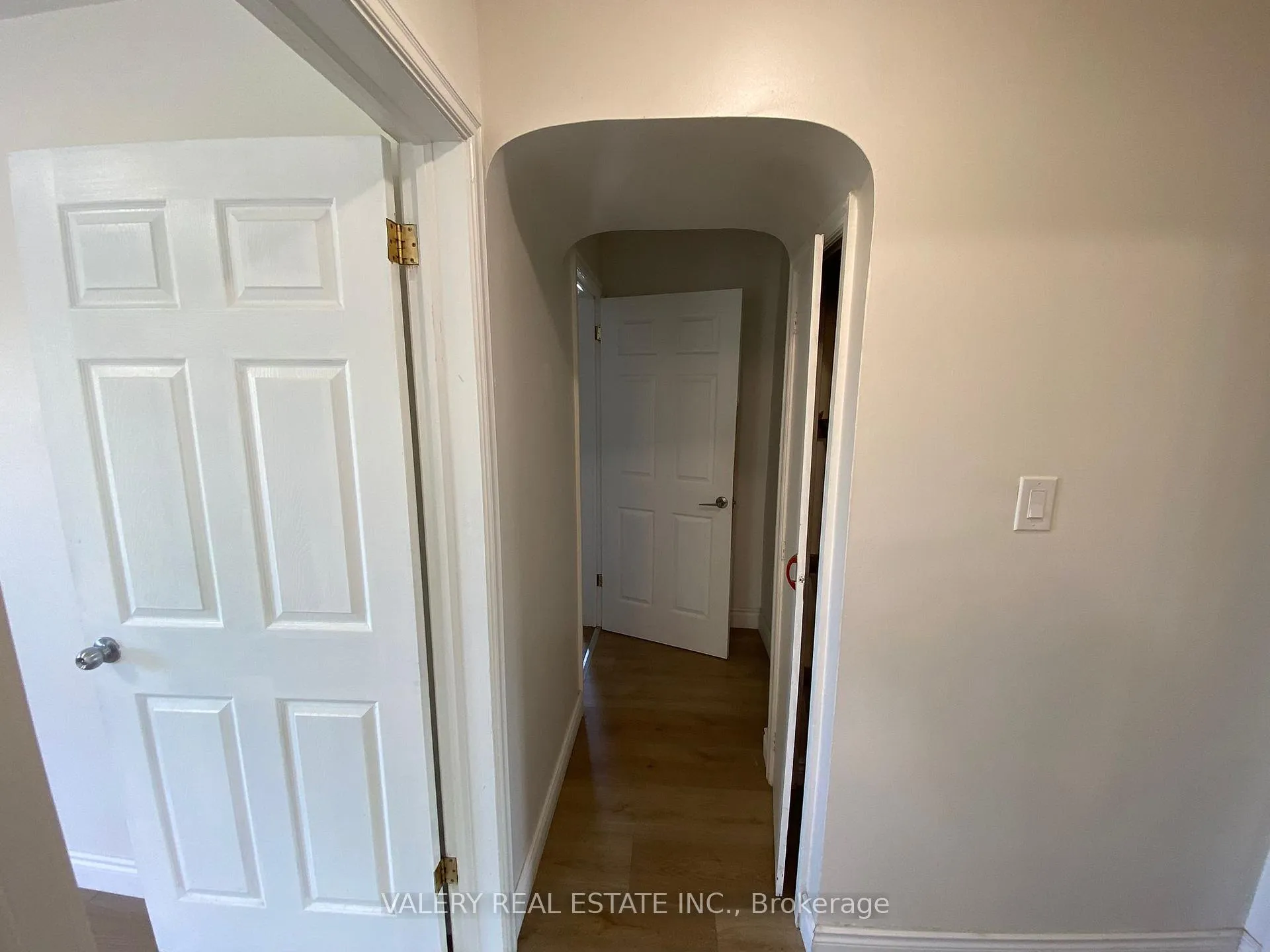 Photo 11 of Unit Main, 374 Edmonton Street, Hamilton, Crown Point — HOMEH