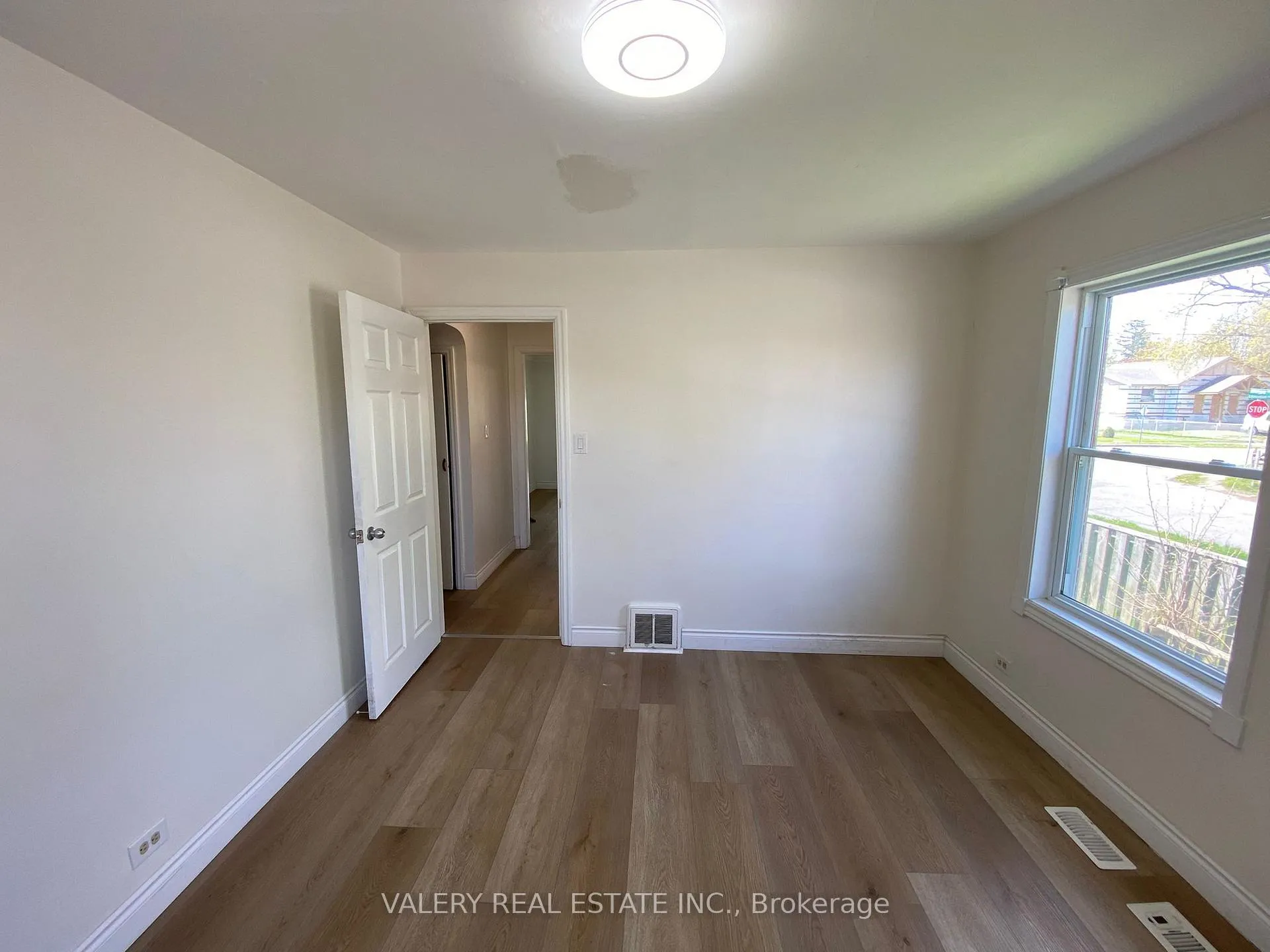 Photo 35 of Unit Main, 374 Edmonton Street, Hamilton, Crown Point — HOMEH