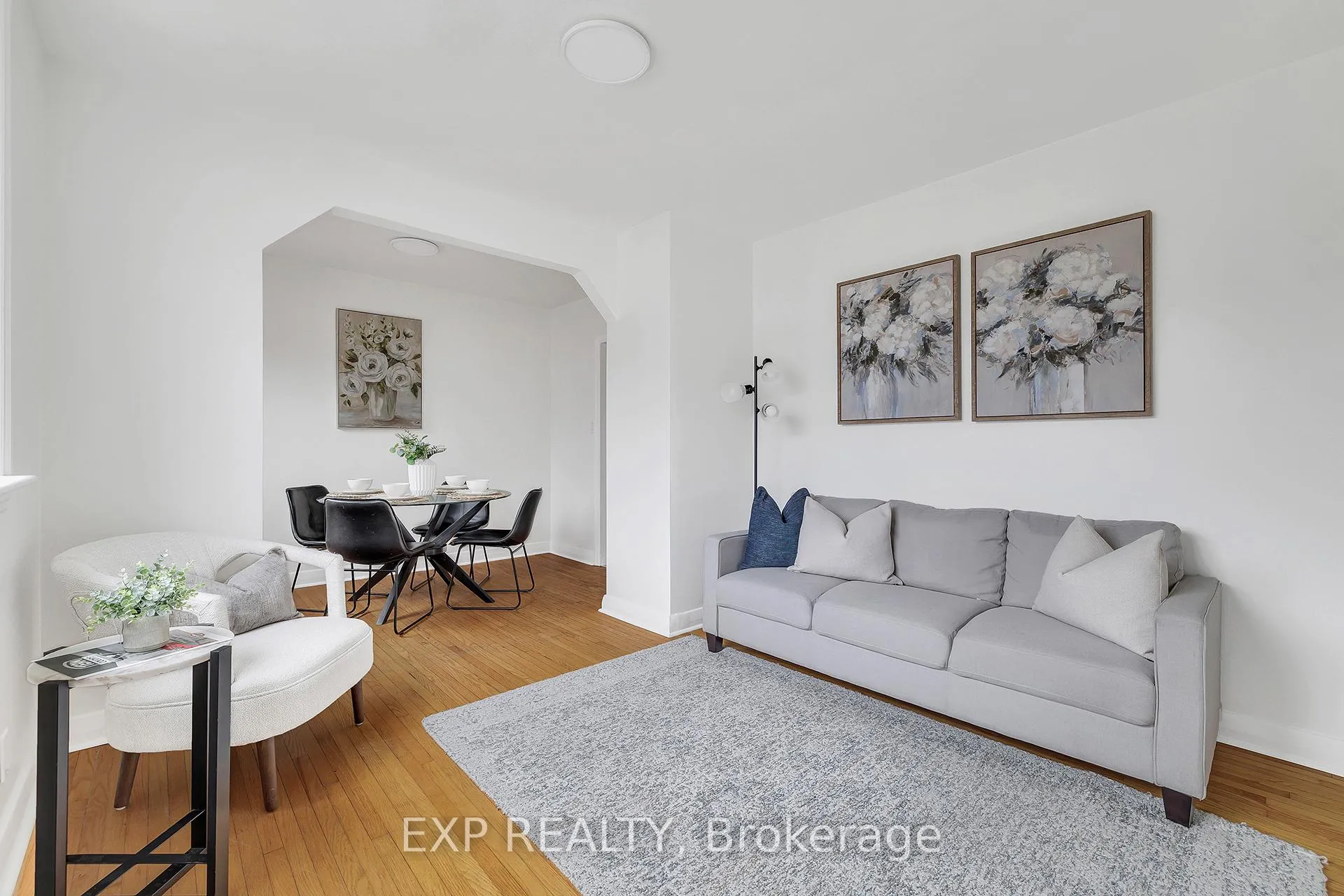 Photo 5 of 14 Martin Avenue, Cambridge, Galt City Centre — HOMEH