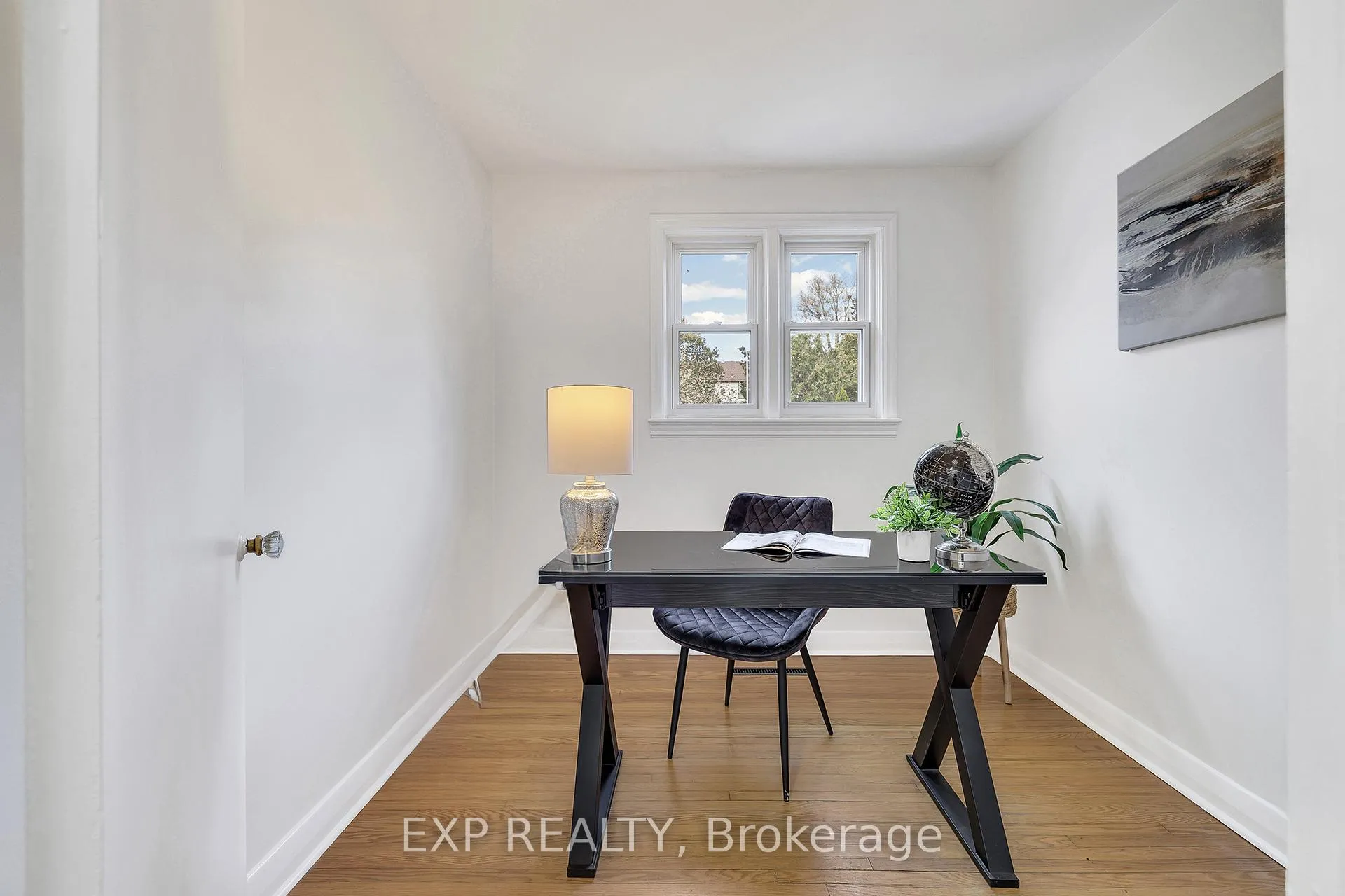 Photo 15 of 14 Martin Avenue, Cambridge, Galt City Centre — HOMEH