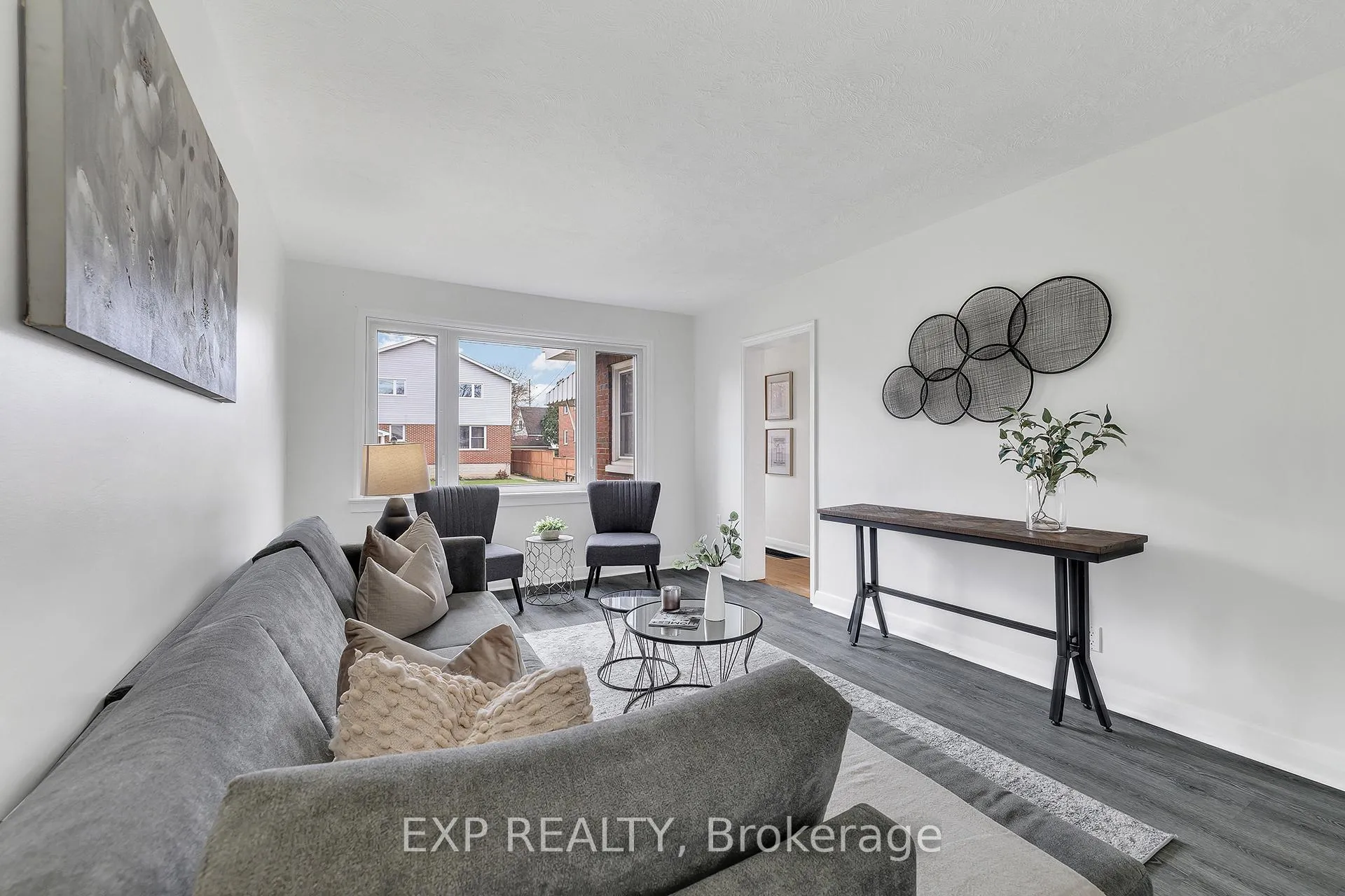 Photo 17 of 14 Martin Avenue, Cambridge, Galt City Centre — HOMEH
