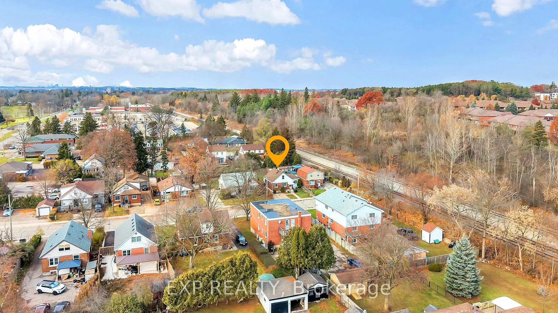 Photo 25 of 14 Martin Avenue, Cambridge, Galt City Centre — HOMEH