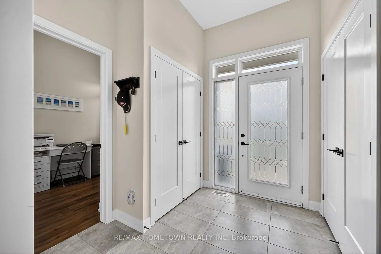 Photo 4 of 1253 Potter Drive, Brockville — HOMEH