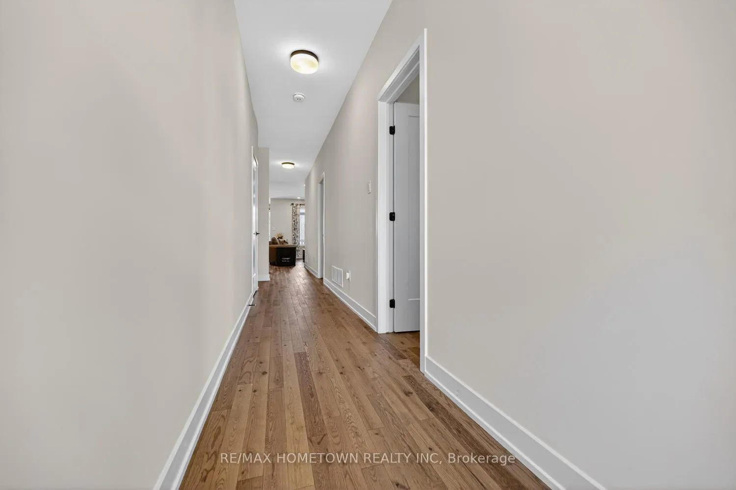 Photo 7 of 1253 Potter Drive, Brockville — HOMEH