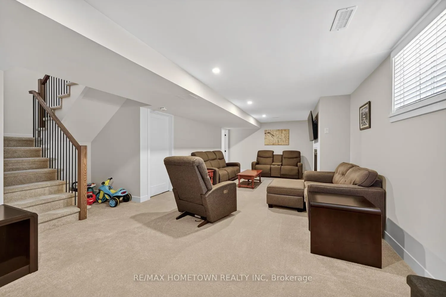 Photo 28 of 1253 Potter Drive, Brockville — HOMEH