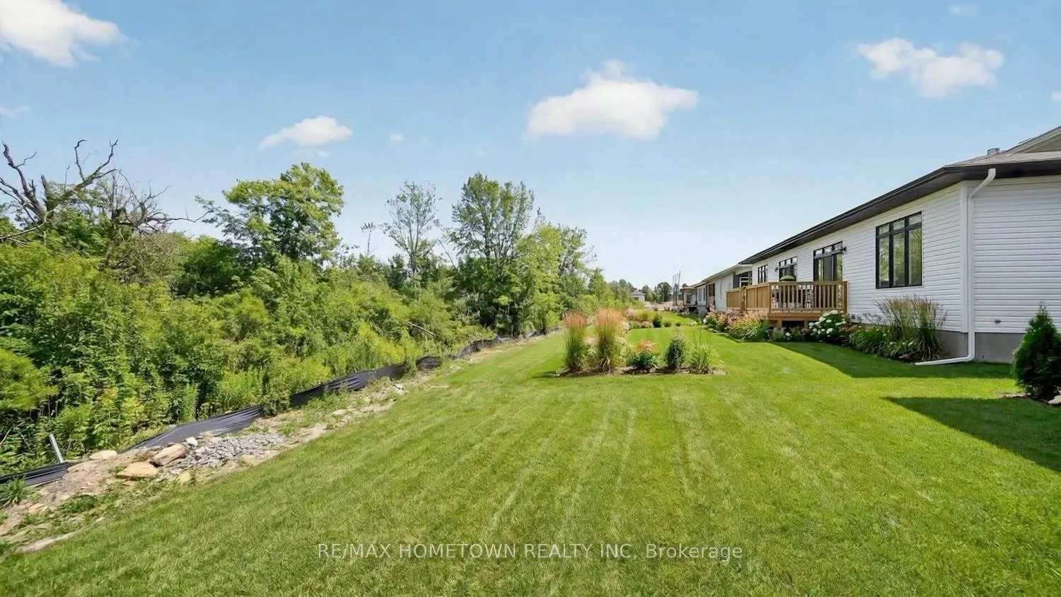 Photo 37 of 1253 Potter Drive, Brockville — HOMEH