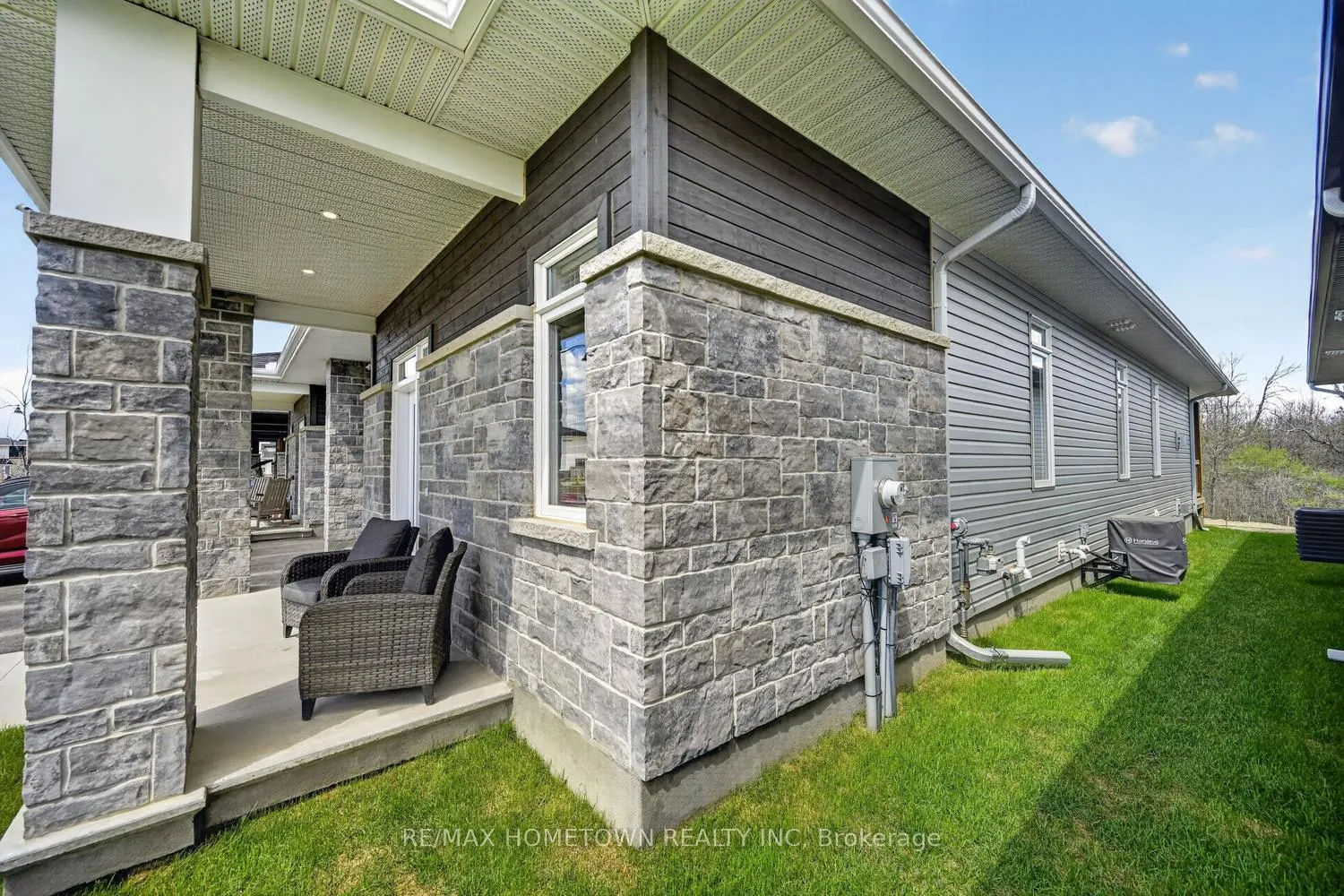 Photo 44 of 1253 Potter Drive, Brockville — HOMEH