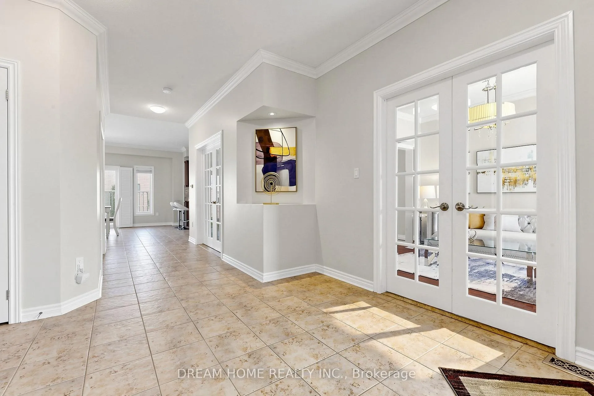 Photo 3 of 1342 Corm Street, Innisfil, Alcona — HOMEH