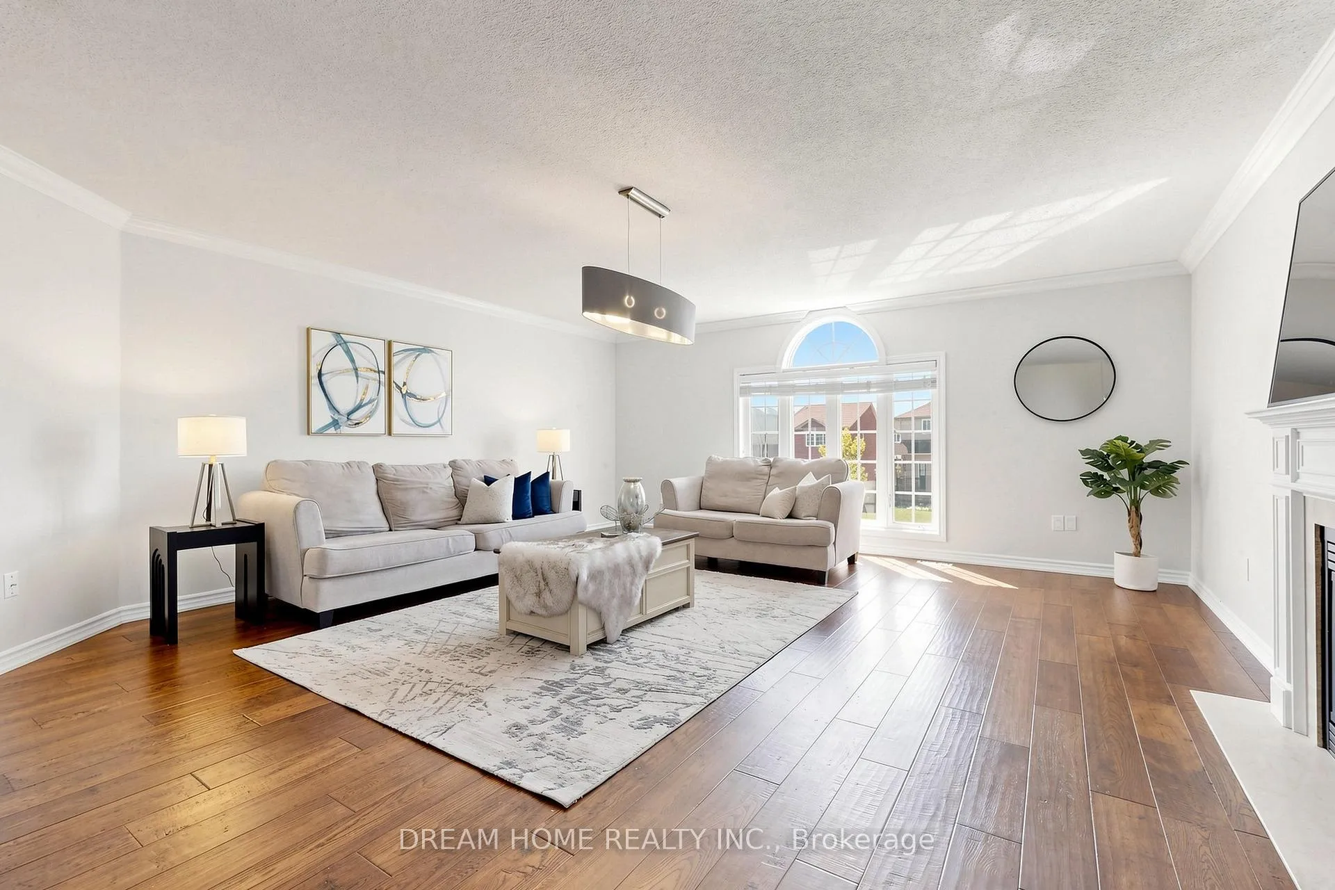 Photo 15 of 1342 Corm Street, Innisfil, Alcona — HOMEH