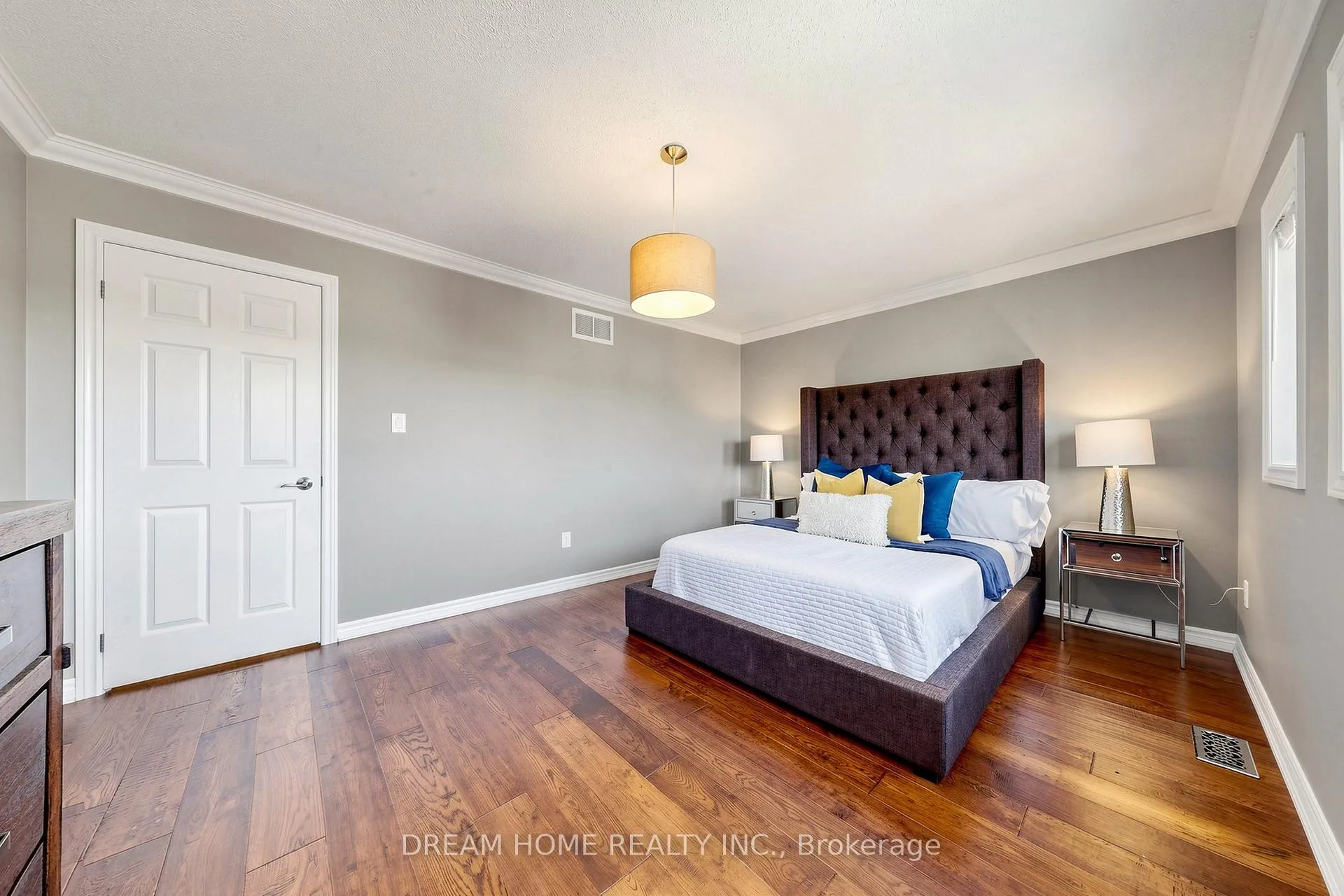 Photo 21 of 1342 Corm Street, Innisfil, Alcona — HOMEH