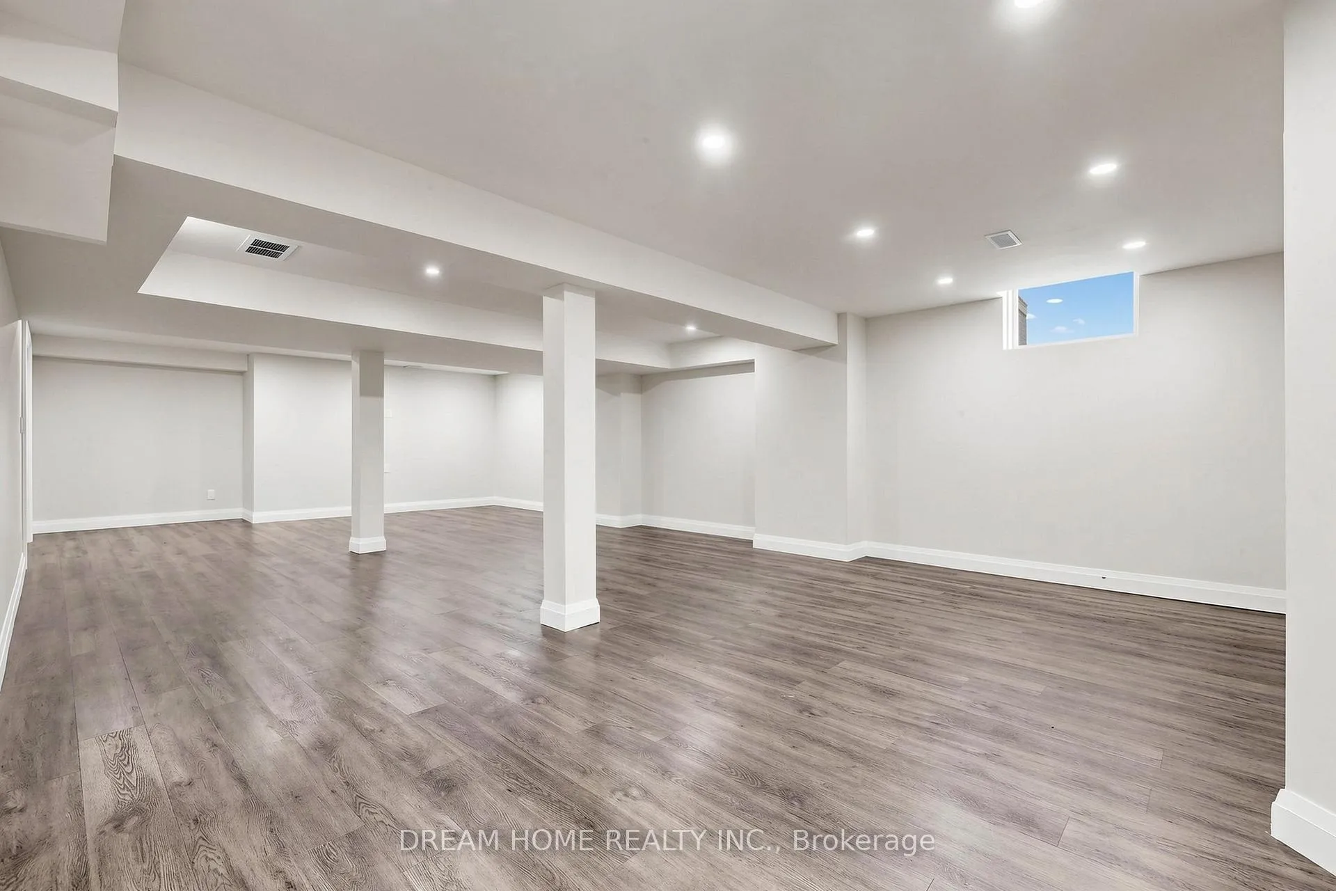 Photo 33 of 1342 Corm Street, Innisfil, Alcona — HOMEH