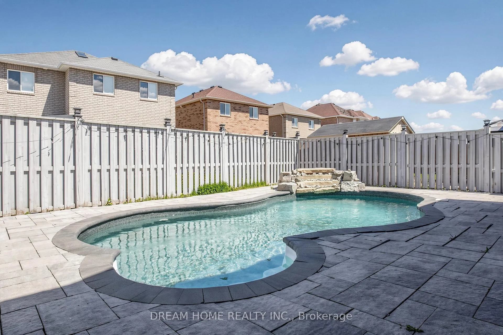 Photo 39 of 1342 Corm Street, Innisfil, Alcona — HOMEH