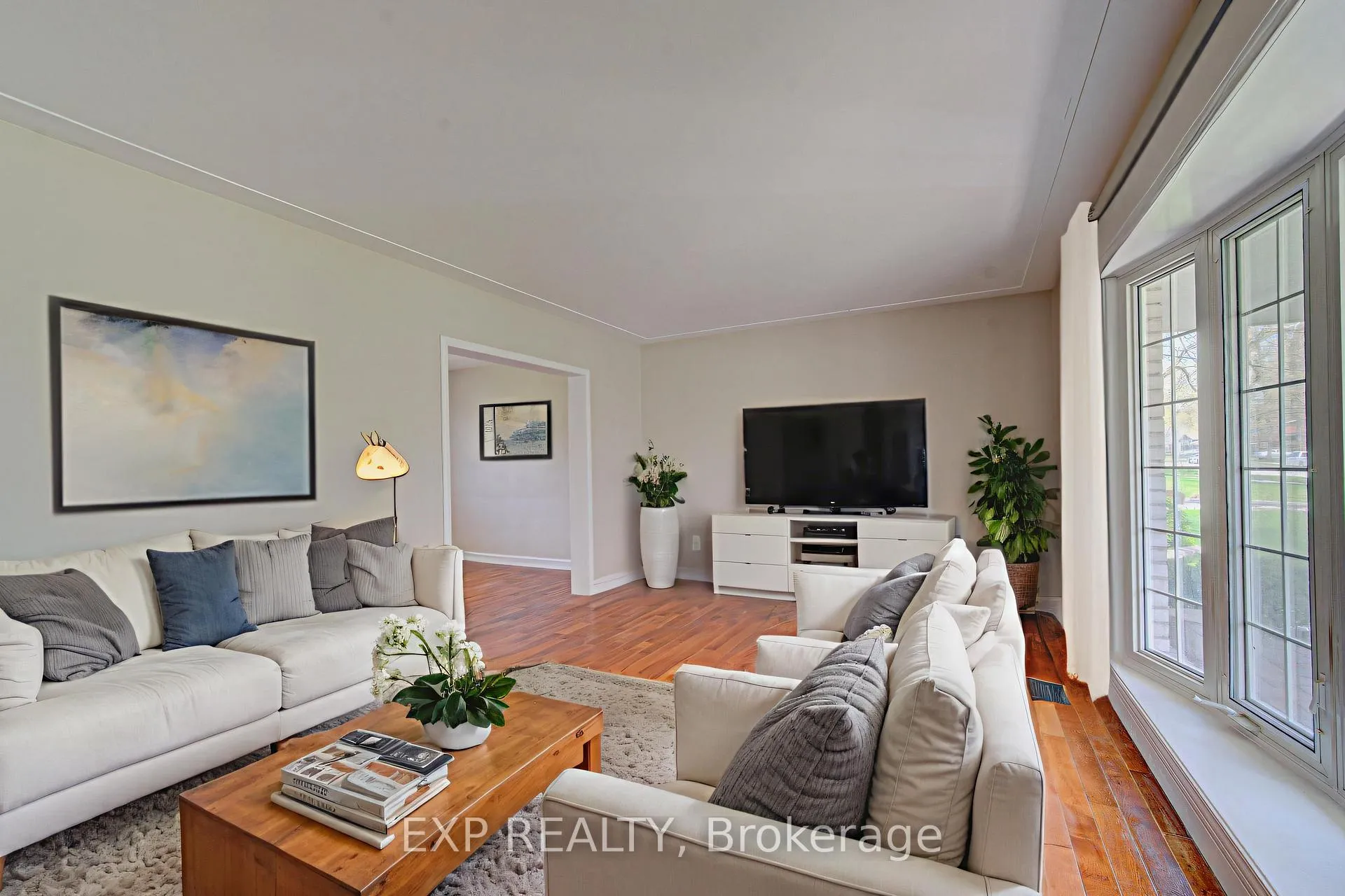 Photo 7 of 144 Shuh Avenue, Kitchener — HOMEH