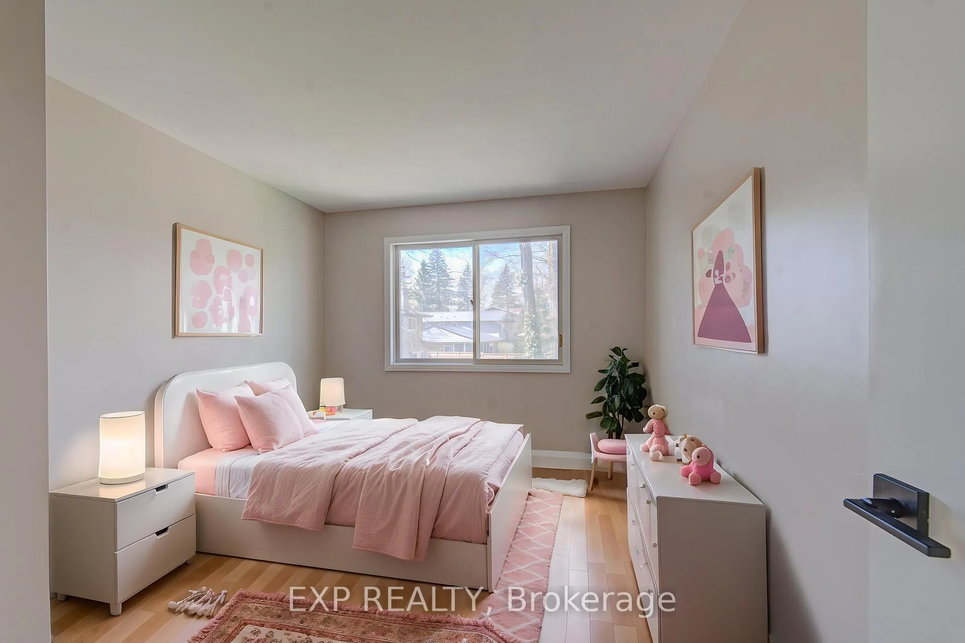 Photo 18 of 144 Shuh Avenue, Kitchener — HOMEH
