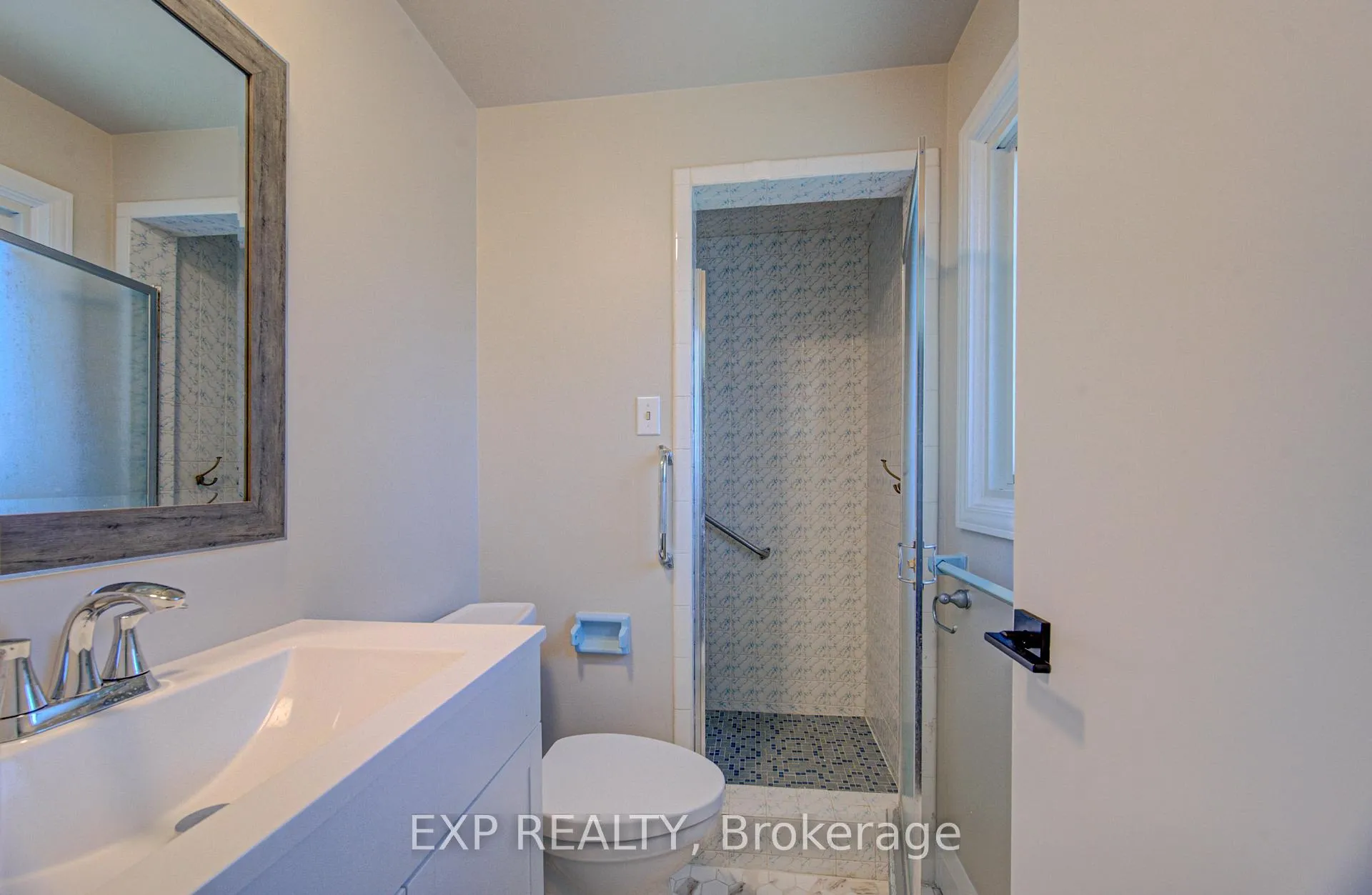 Photo 22 of 144 Shuh Avenue, Kitchener — HOMEH