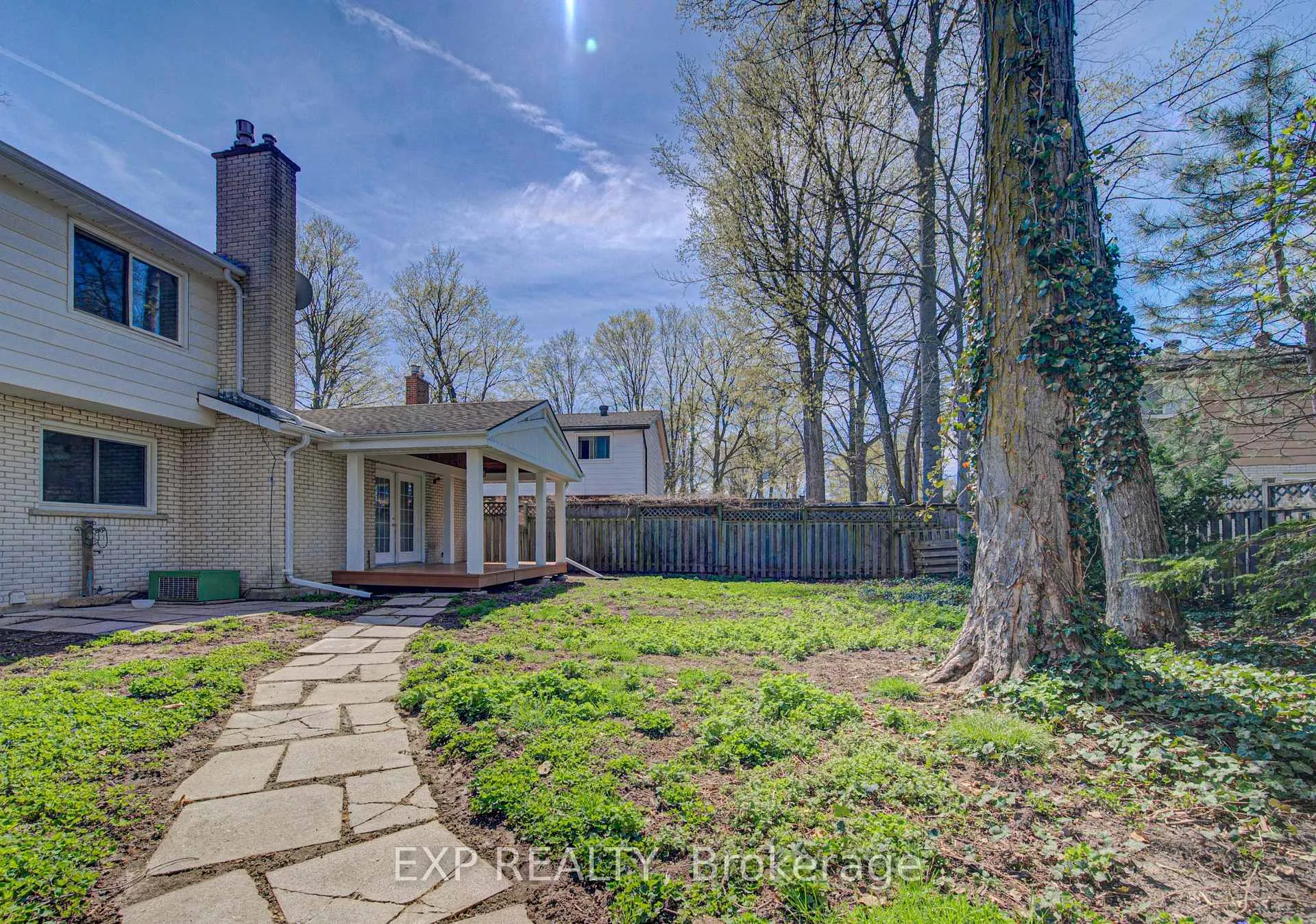 Photo 27 of 144 Shuh Avenue, Kitchener — HOMEH