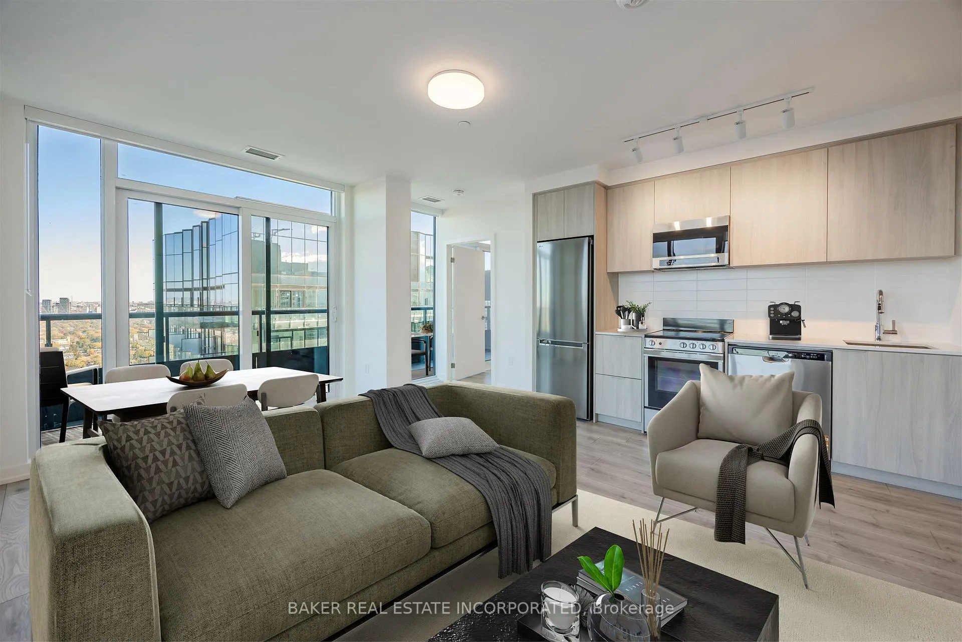 Photo 1 of Unit 3906, 223 Redpath Avenue, Toronto, Mount Pleasant West — HOMEH
