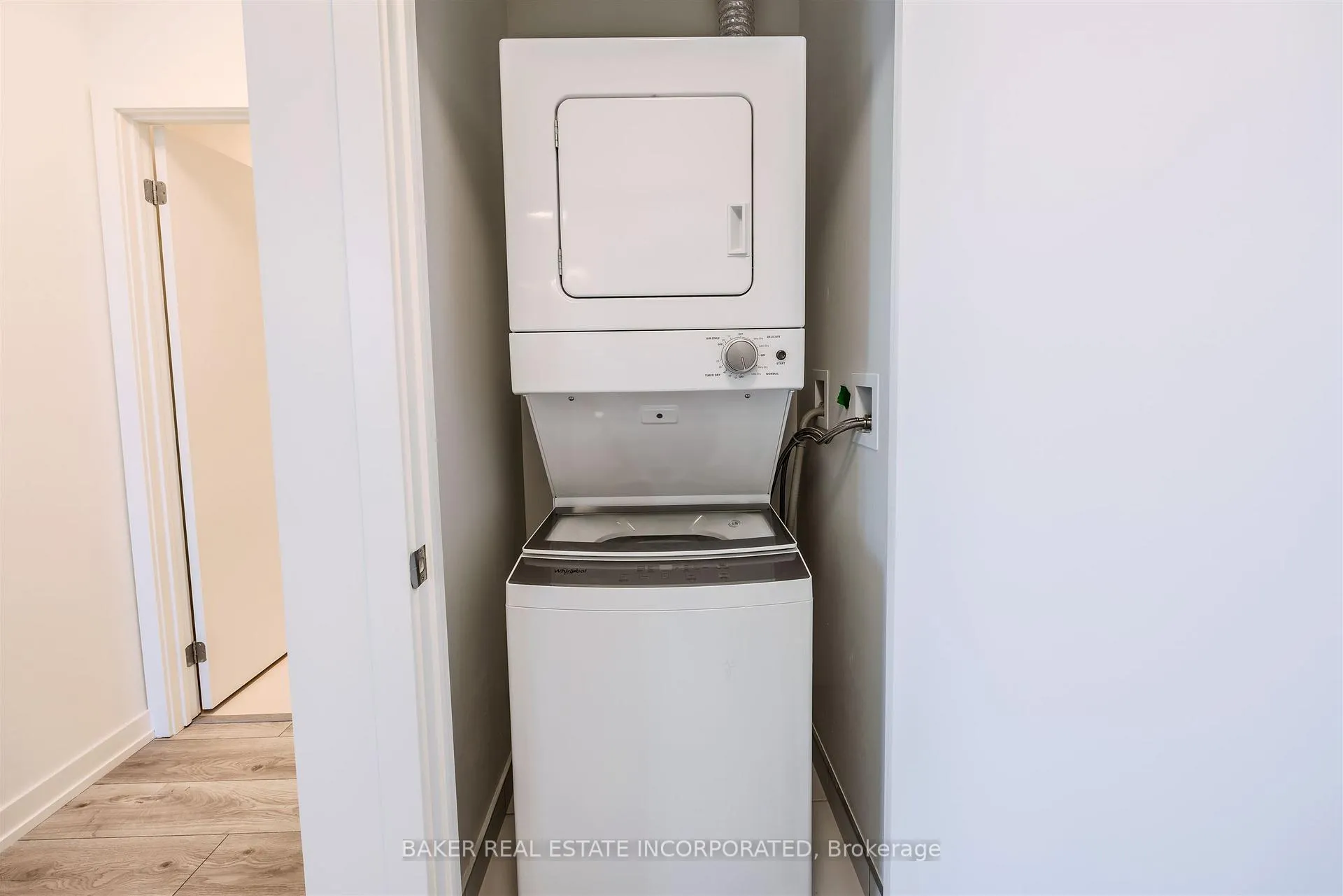 Photo 10 of Unit 3906, 223 Redpath Avenue, Toronto, Mount Pleasant West — HOMEH