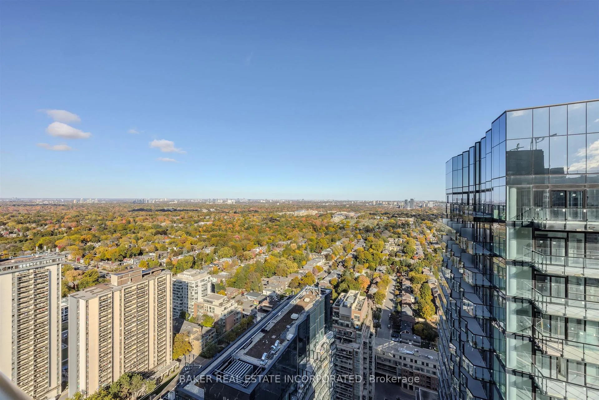 Photo 13 of Unit 3906, 223 Redpath Avenue, Toronto, Mount Pleasant West — HOMEH