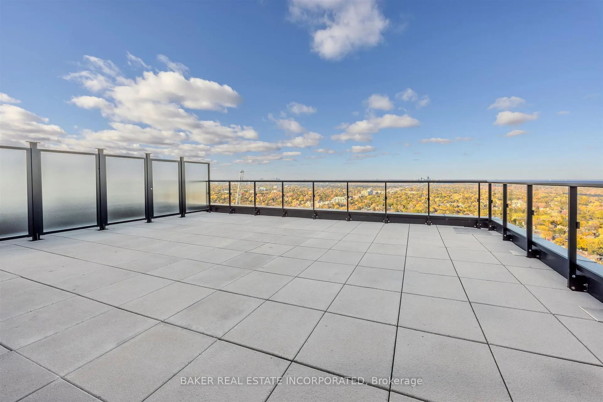 Photo 14 of Unit 3906, 223 Redpath Avenue, Toronto, Mount Pleasant West — HOMEH