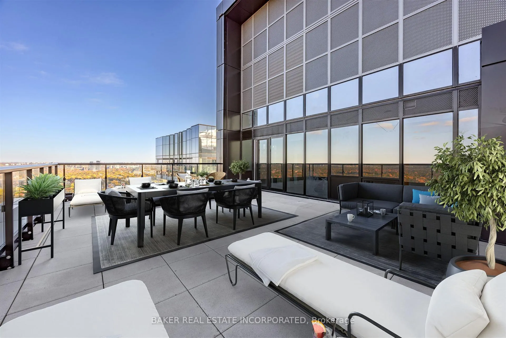 Photo 16 of Unit 3906, 223 Redpath Avenue, Toronto, Mount Pleasant West — HOMEH