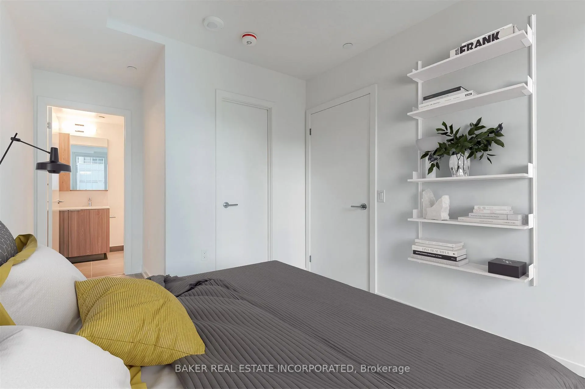 Photo 7 of Unit 202, 223 Redpath Avenue, Toronto, Mount Pleasant West — HOMEH