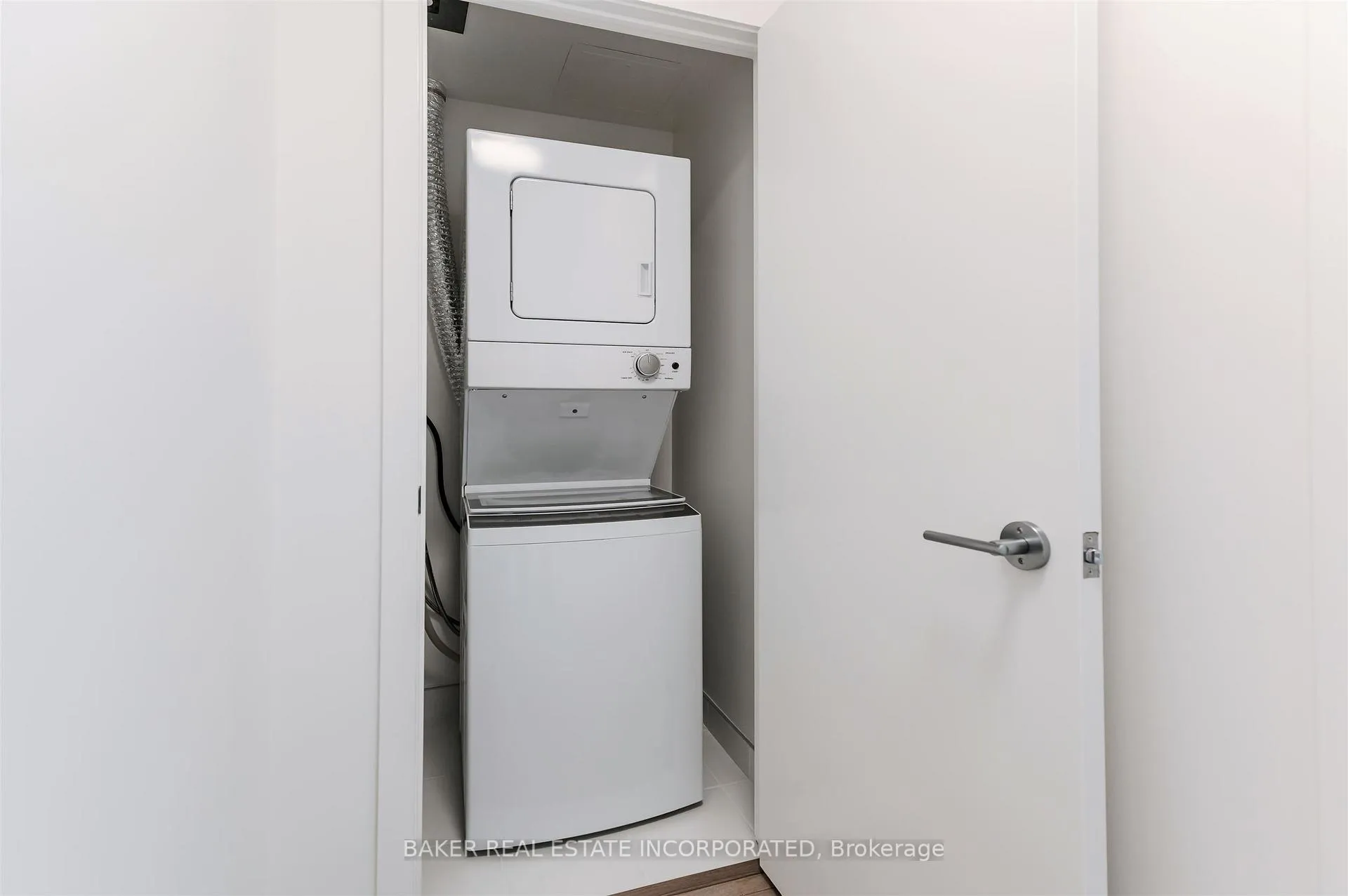 Photo 15 of Unit 202, 223 Redpath Avenue, Toronto, Mount Pleasant West — HOMEH